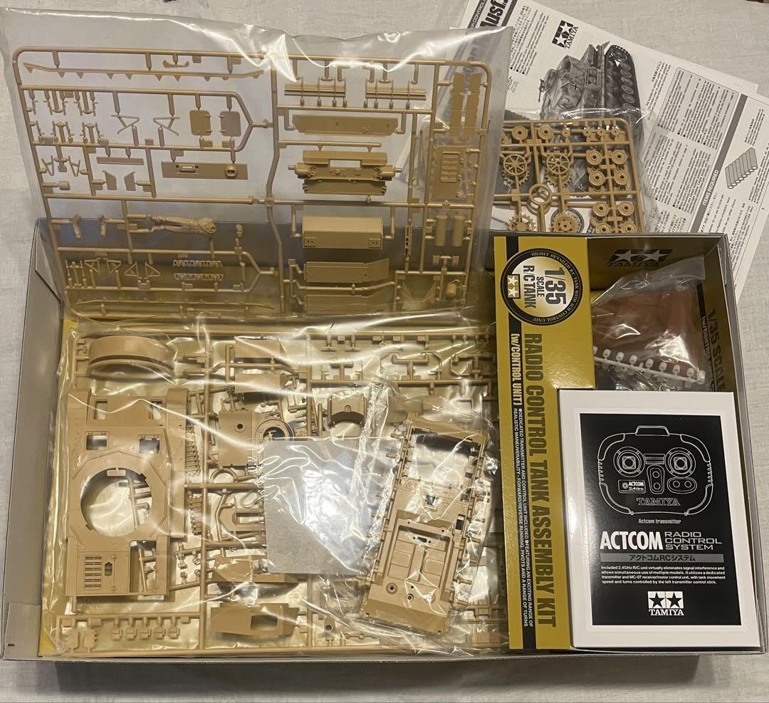 Amazon.co.jp: タミヤ1/35 電動ラジオコントロールタンク ドイツ4号
