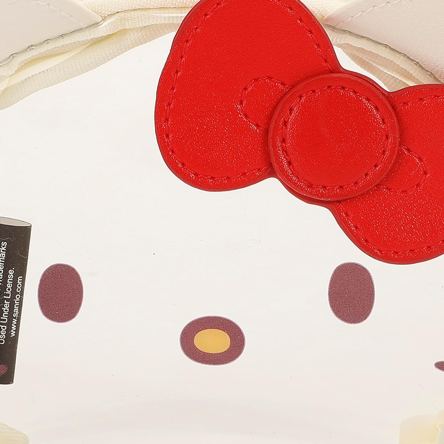 Bioworld Sanrio Hello Kitty 3-Piece Cosmetic Bag Set with Pattern Print and Zipper Closure - Image 7