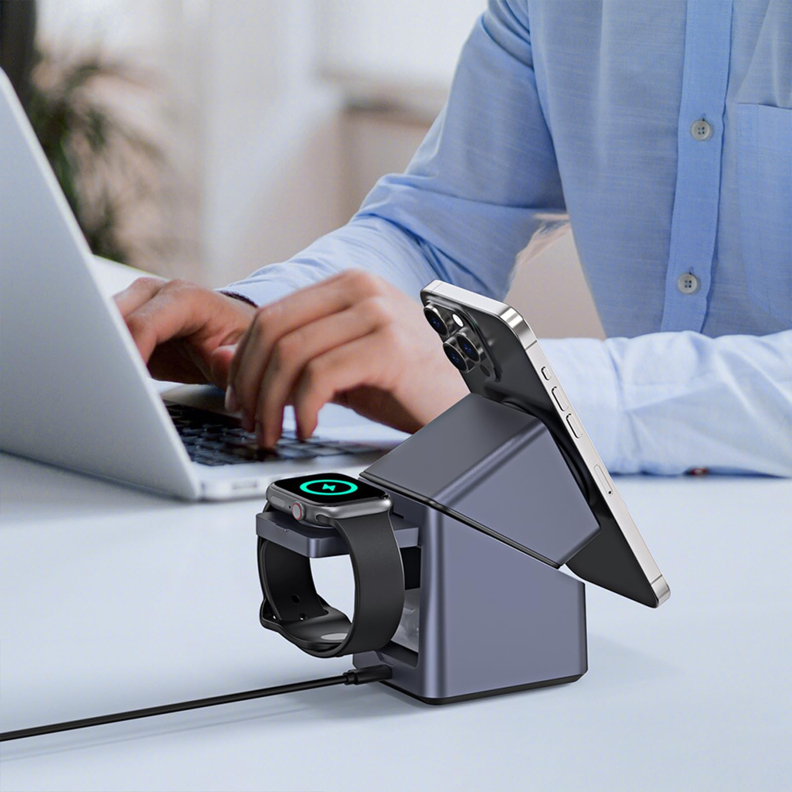 Supporto di ricarica multifunzione a induzione con display a tempo 15 W Hub di potenza per smartphone indossabile e stazione di ricarica multifunzione
