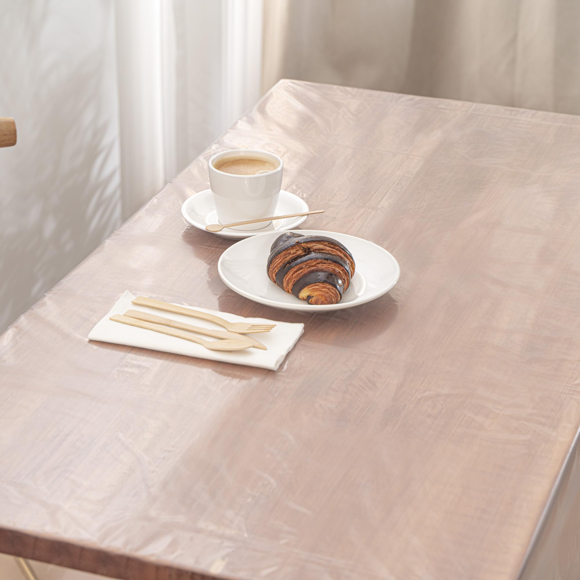 Restaurantware Tovaglia rettangolare usa e getta in plastica trasparente, 50 pezzi, 137 x 274 cm, impermeabile, per cene, feste, banchetti, matrimoni