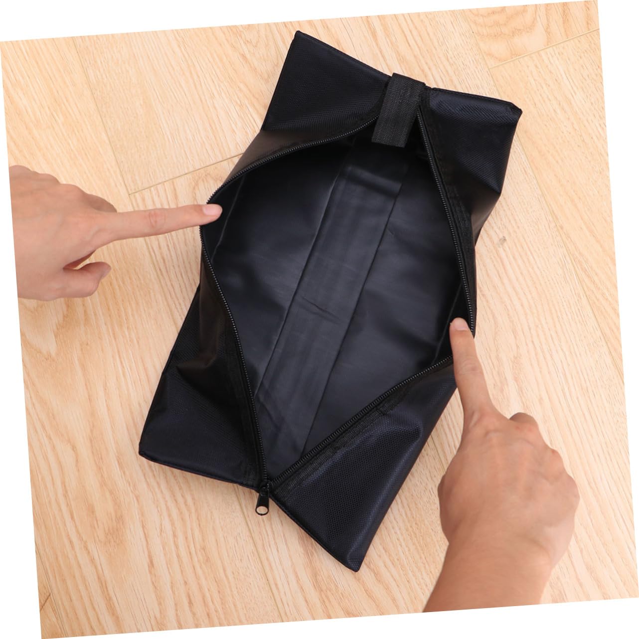 LIFKOME 4stücke Tragbare wasserdichte Oxford Schuhbeutel Für Reisen Und Freizeit Staubdichte Aufbewahrungstaschen Schwarz Multifunktionale Organizer Für Schuhe Und