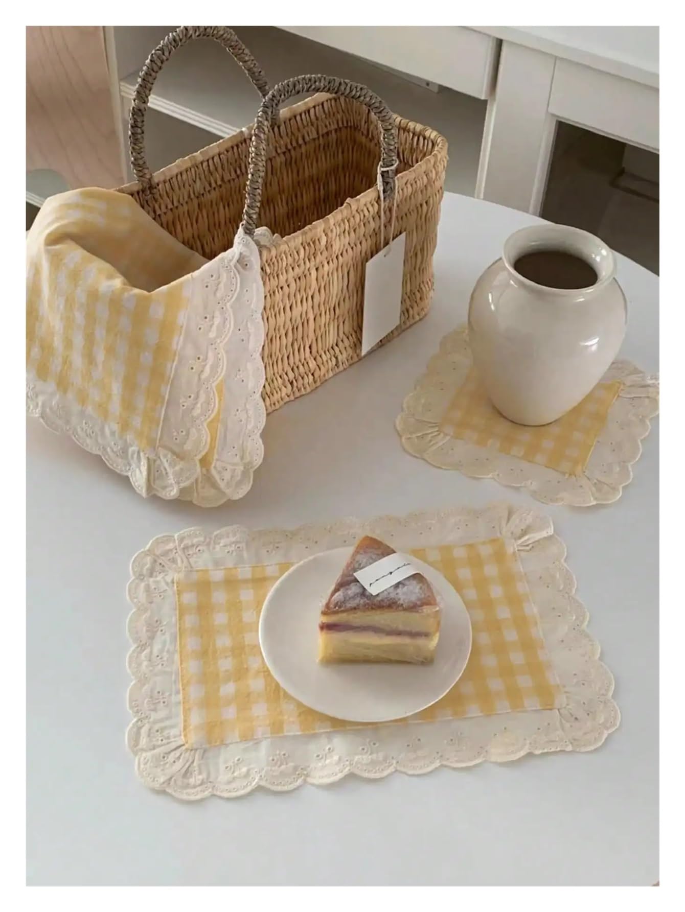 Tovagliette Americane Lavabili Tovaglietta in pizzo a quadretti giallo bianco 35*45 cm Decorazioni for la tavola carine for la cucina Sala da pranzo Tovagliolo for feste for la colazione(6pcs yellow)