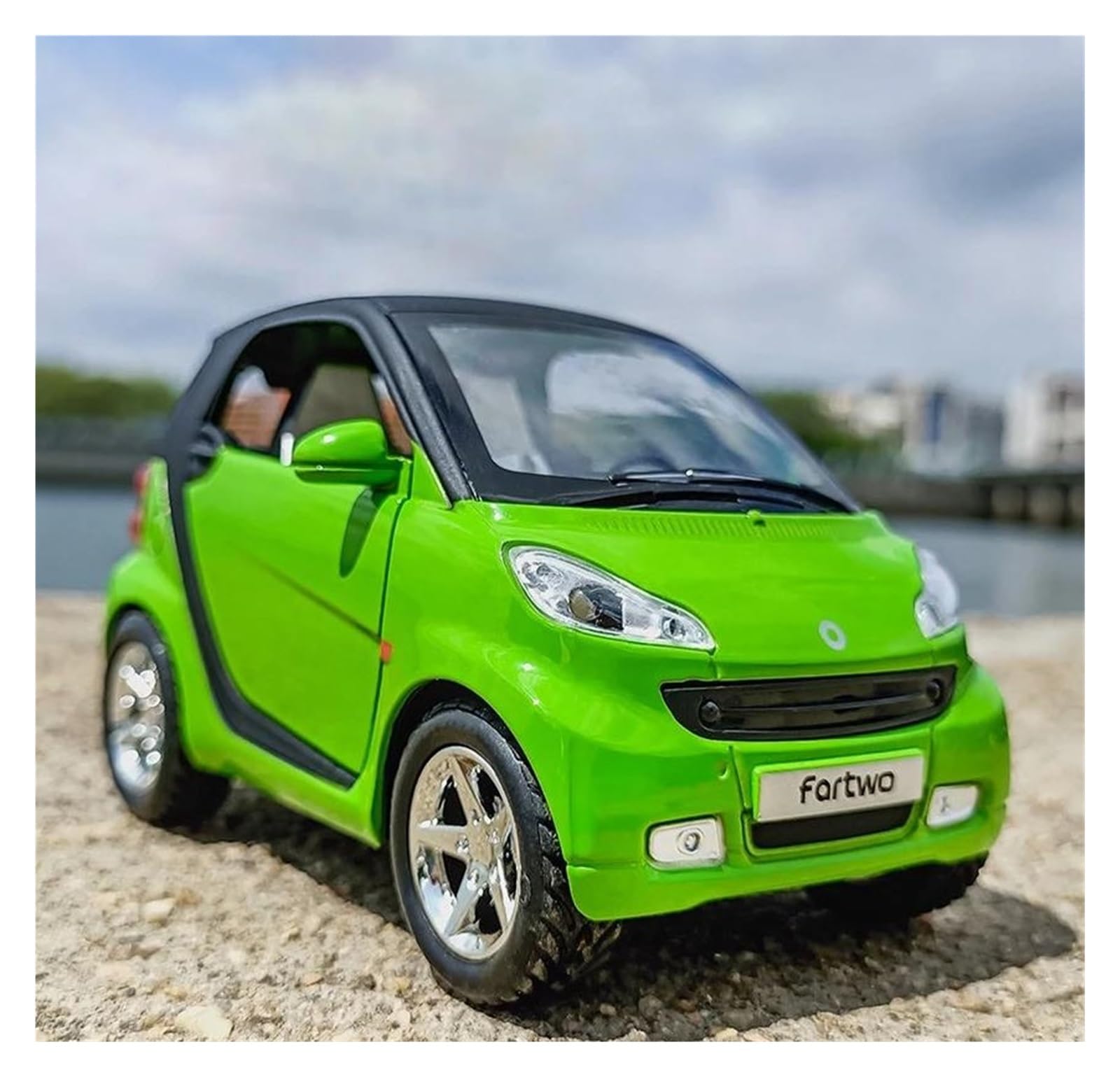Smart Fortwo ダイキャスト 1/24 Amazon.co.jp: 1:24スケールカー Smart-Fortwoに適しています