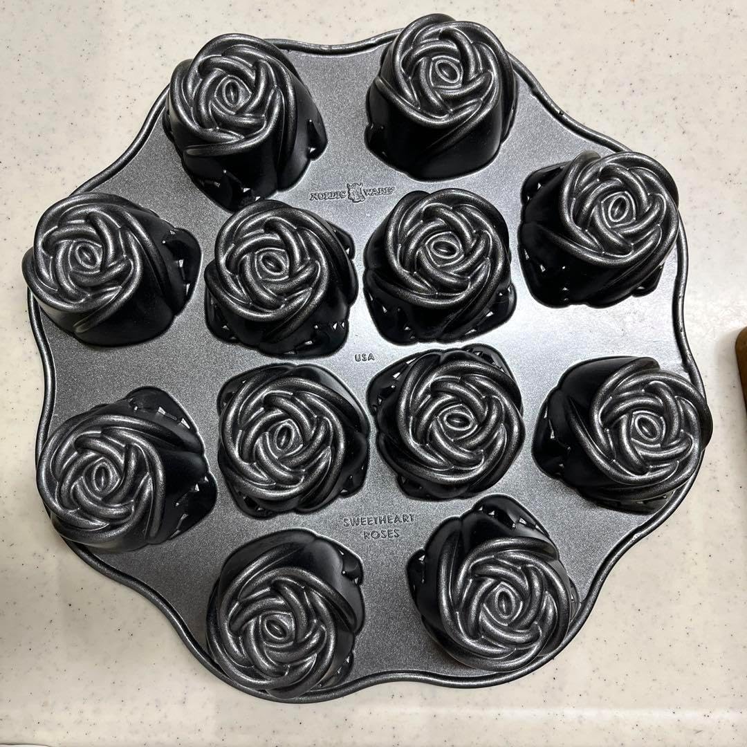 Nordic Ware バラ型 焼き型 12個分 Nordic Ware バラ型 焼き型 12個分