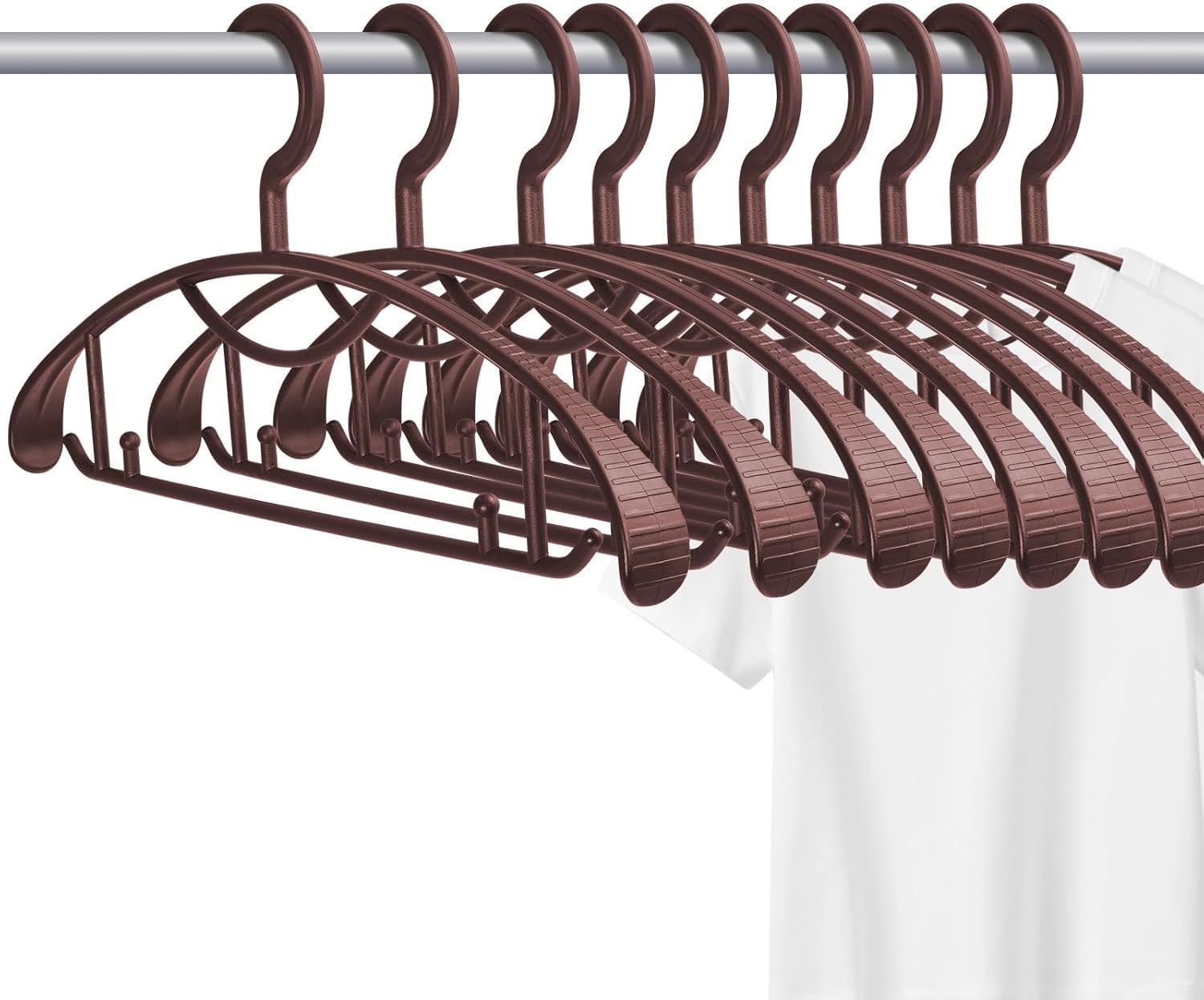 Cintres incurvés sans choc d'épaule extra larges pour préserver la forme des pulls