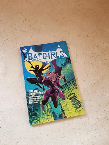 Batgirls Vol. 1 : Cloonan, Becky, Conrad, Michael, Corona, Jorge
