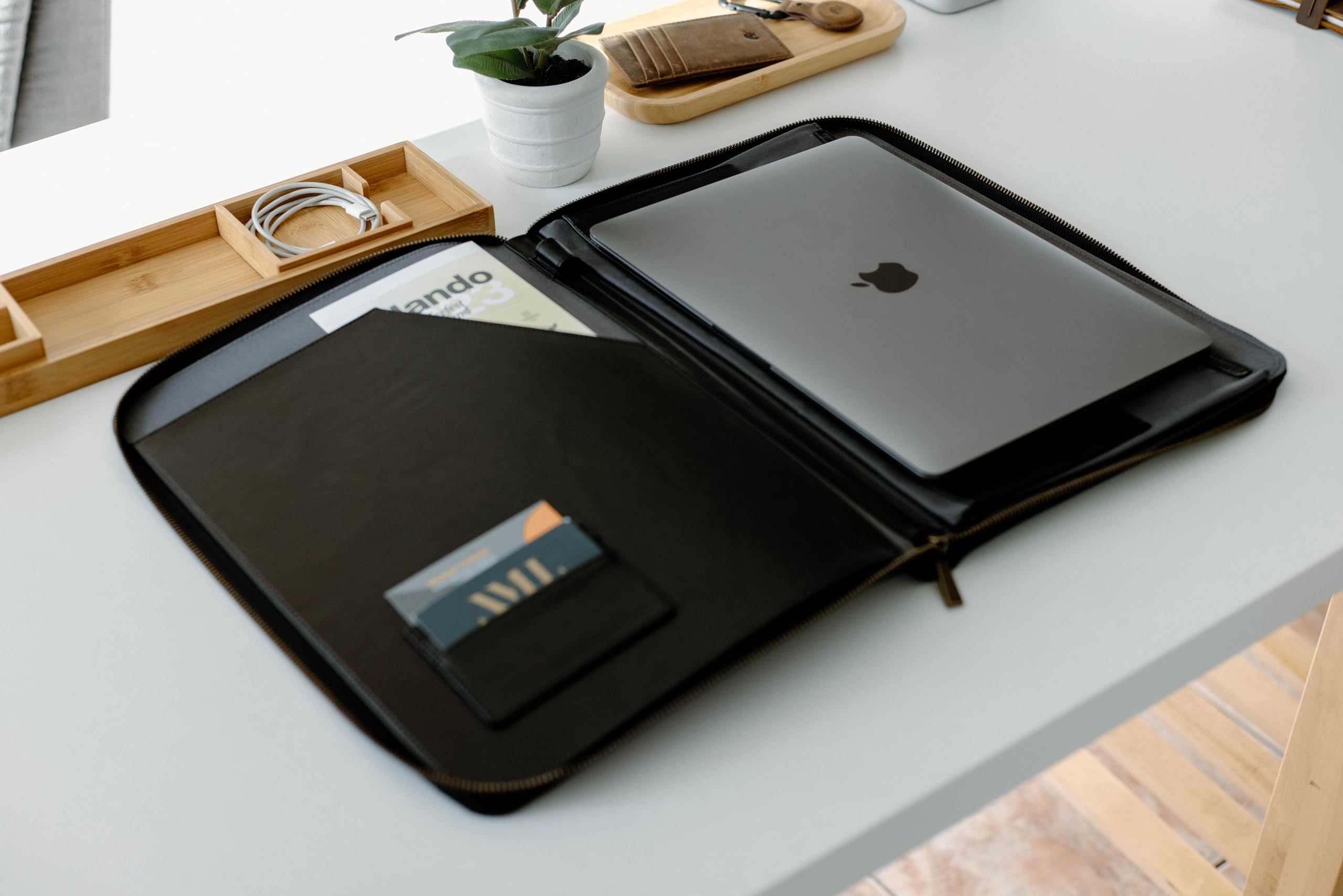 Amazon.com: Bullstrap Full-Grain Leather Laptop Sleeve Cover Case