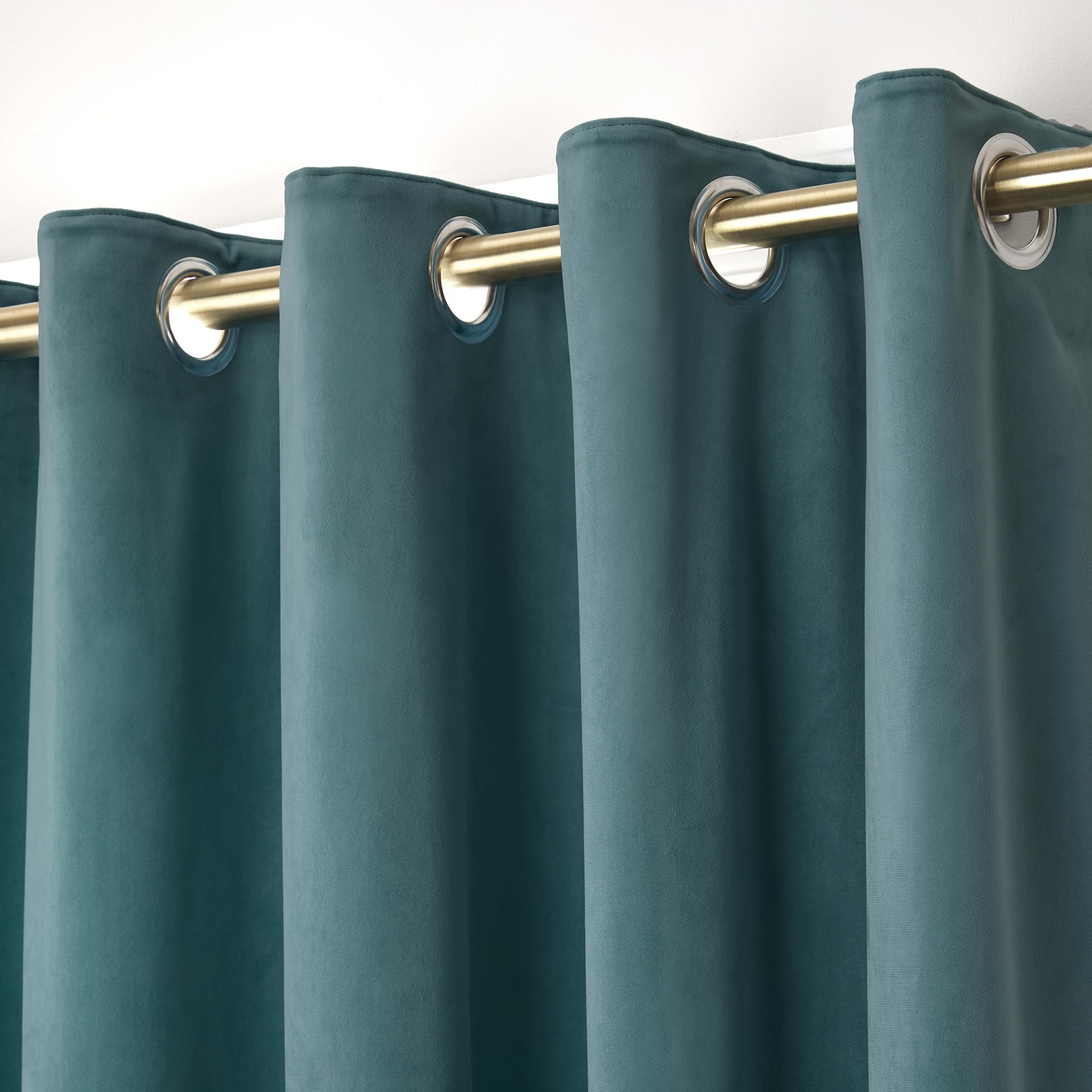 Laurence Llewelyn-Bowen Teal Velvet Blackout Curtains 46 x 72 Inches (117 x 183 cm), Eyelet, Thermal and Soundproof, 2 Panels - Image 2