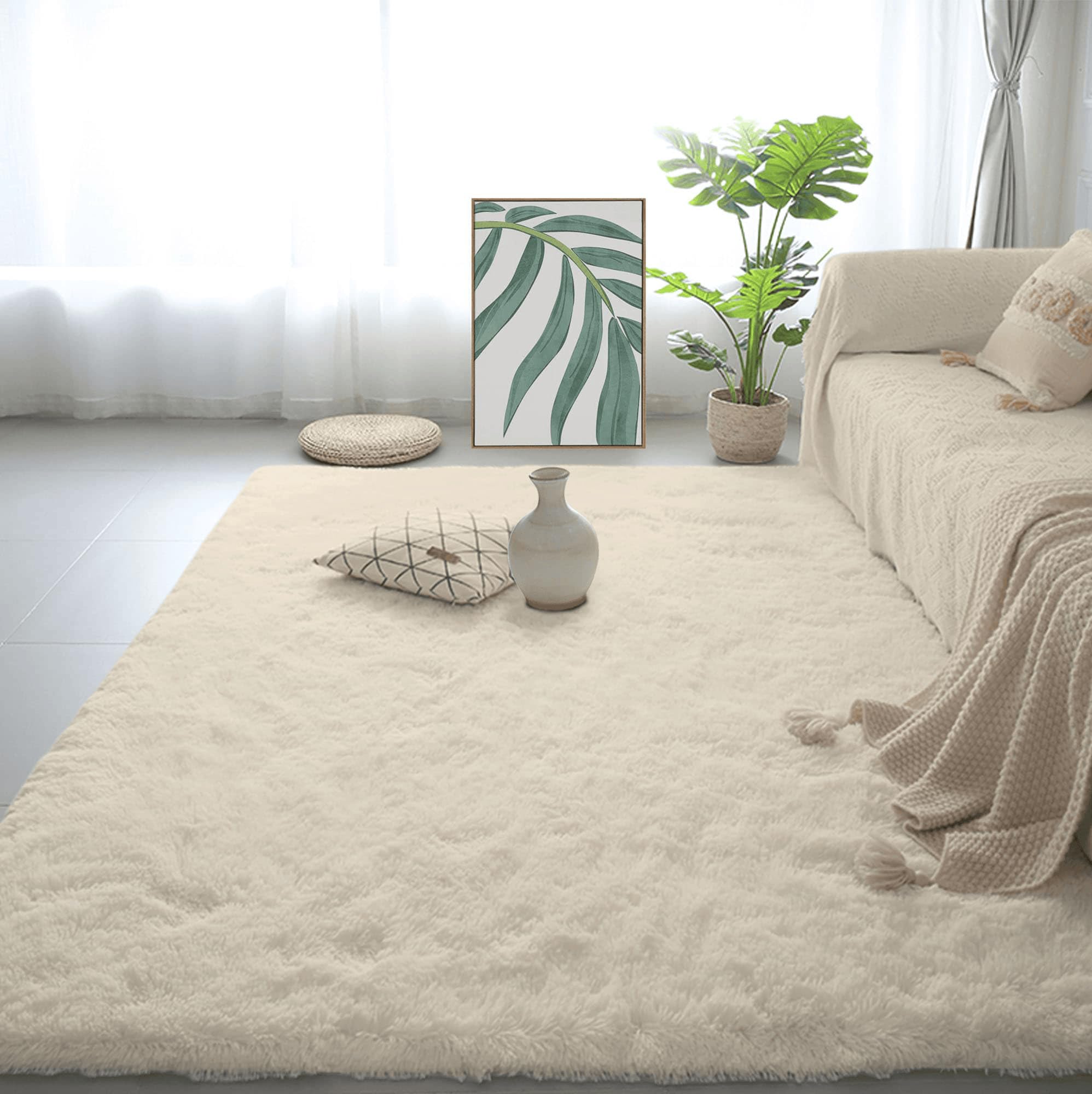 Tapis de chambre doux et moelleux crème pour créer un coin lecture cosy