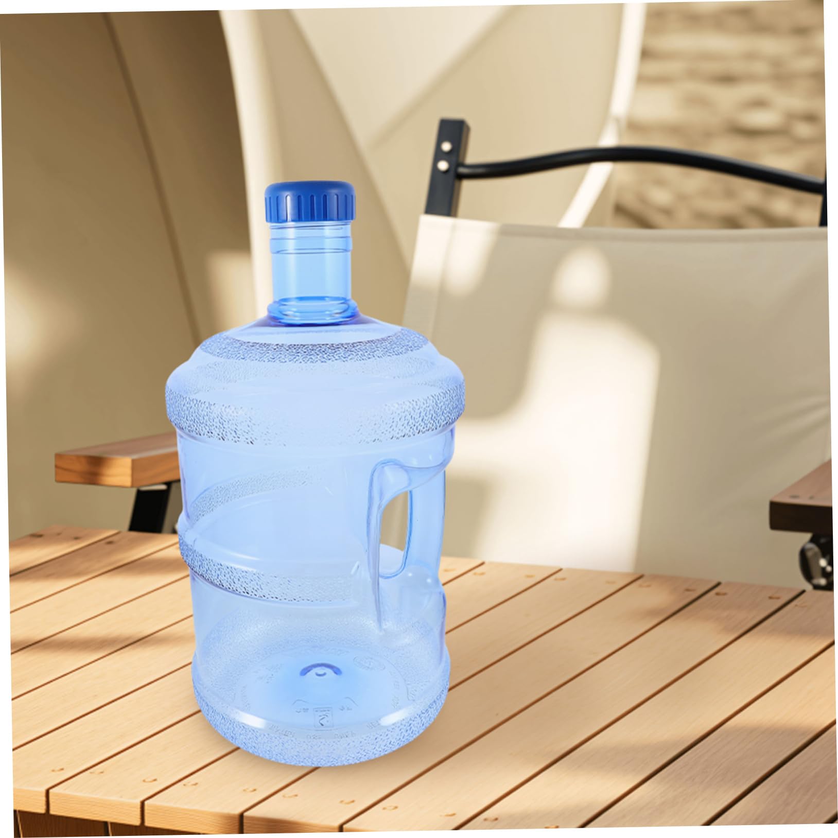 Tragbarer 7,5l Wasserbehälter fürs Camping aus PC mit Griff Auslaufsicherer Kanister mit Zapfhahn für Sommerferien und Outdoor Aktivitäten