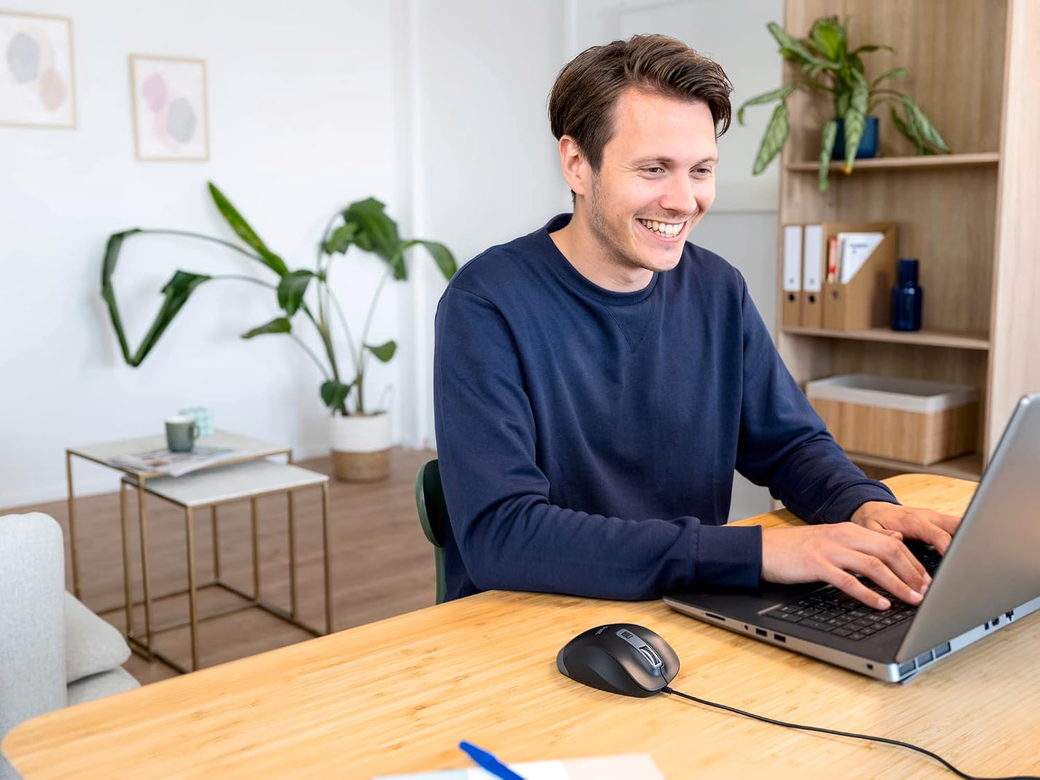 Trust Fyda USB Computer Mouse Made with Recycled Materials, 600-5000 DPI, 6 Buttons, Thumb Rest, Wired Comfort Ergonomic Mouse for Laptop, PC, Mac, Work, Home Office - Black