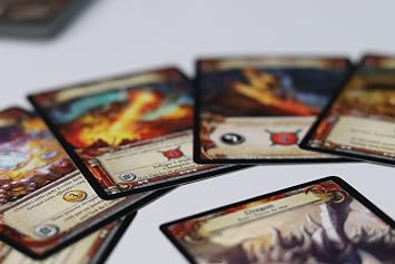 IELLO Hero Realms - French Edition - Collectible Card Game - Card Game - 145 Pieces