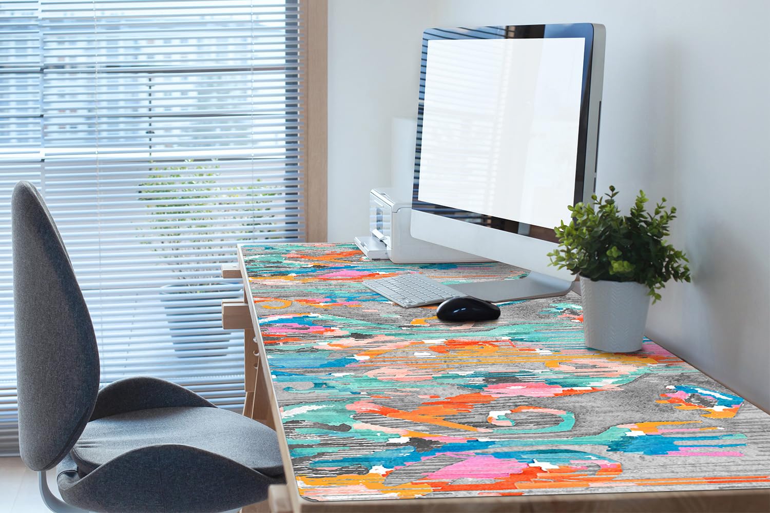 Tappetino da Scrivania 120x60 cm Protezione e Decorazione in Vinile PVC Antiscivolo Impermeabile Facile da Pulire Superficie Protettiva per Ufficio e Casa - Graffiti