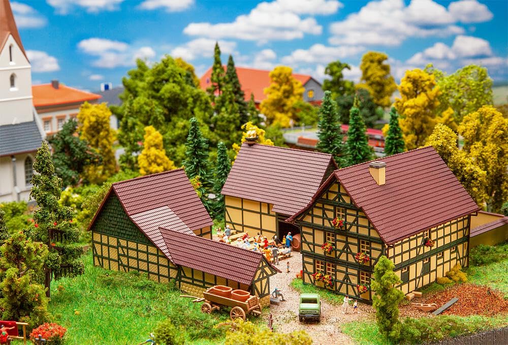Faller 232188 winnica z gospodarką na miotły