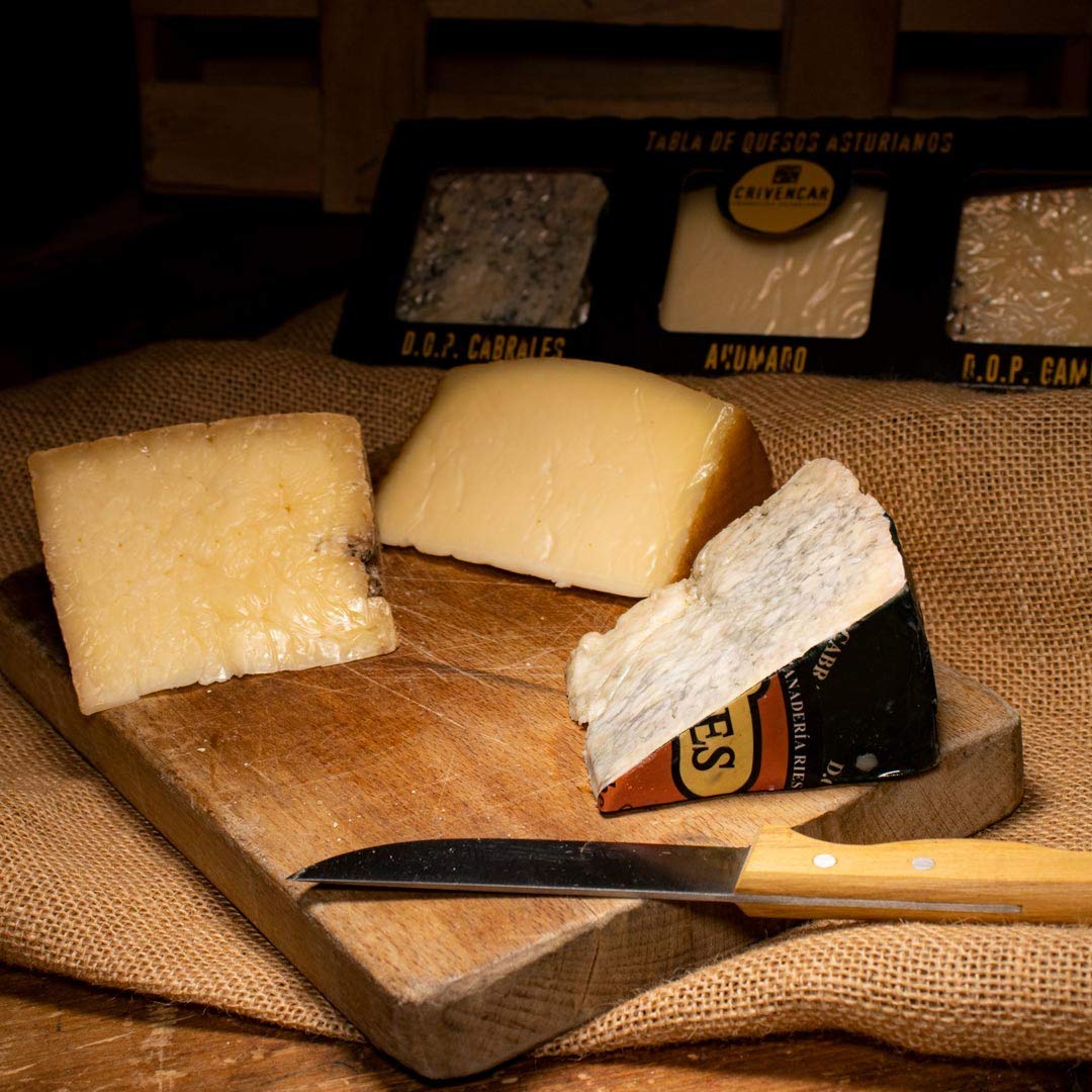 Caja 3 Cuñas Quesos Asturianos| Cabrales + Gamonéu + Ahumado Pría – 3×150 g