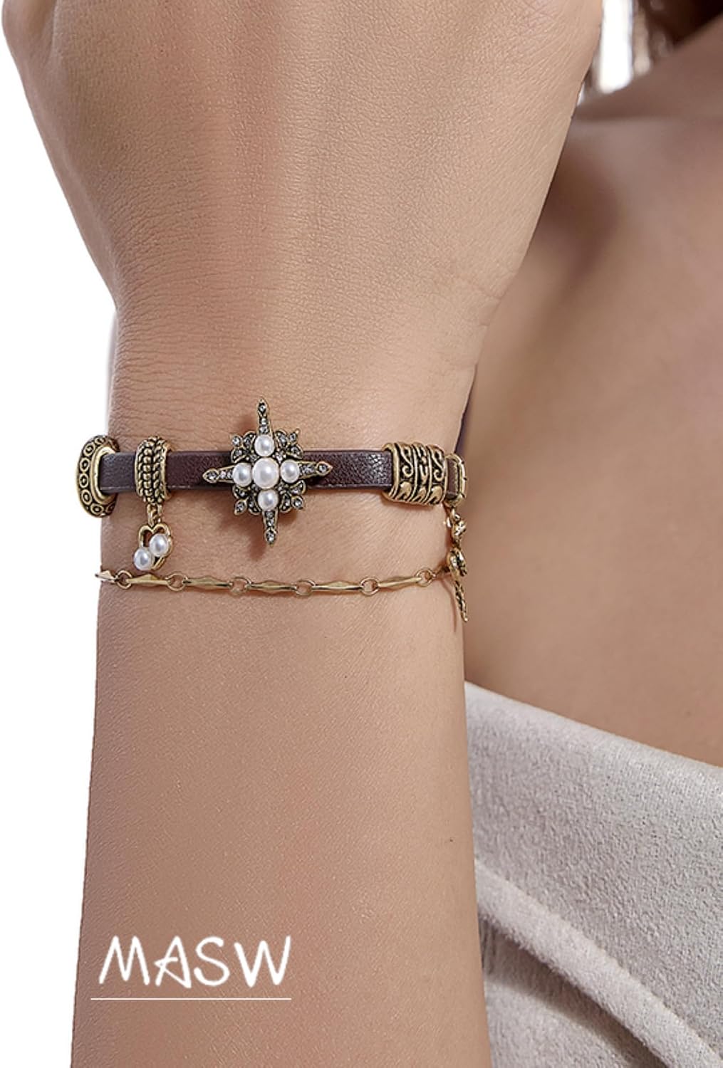 Retro style women's bracelets Fashionable star leather bracelets for stackable women's accessories M2593