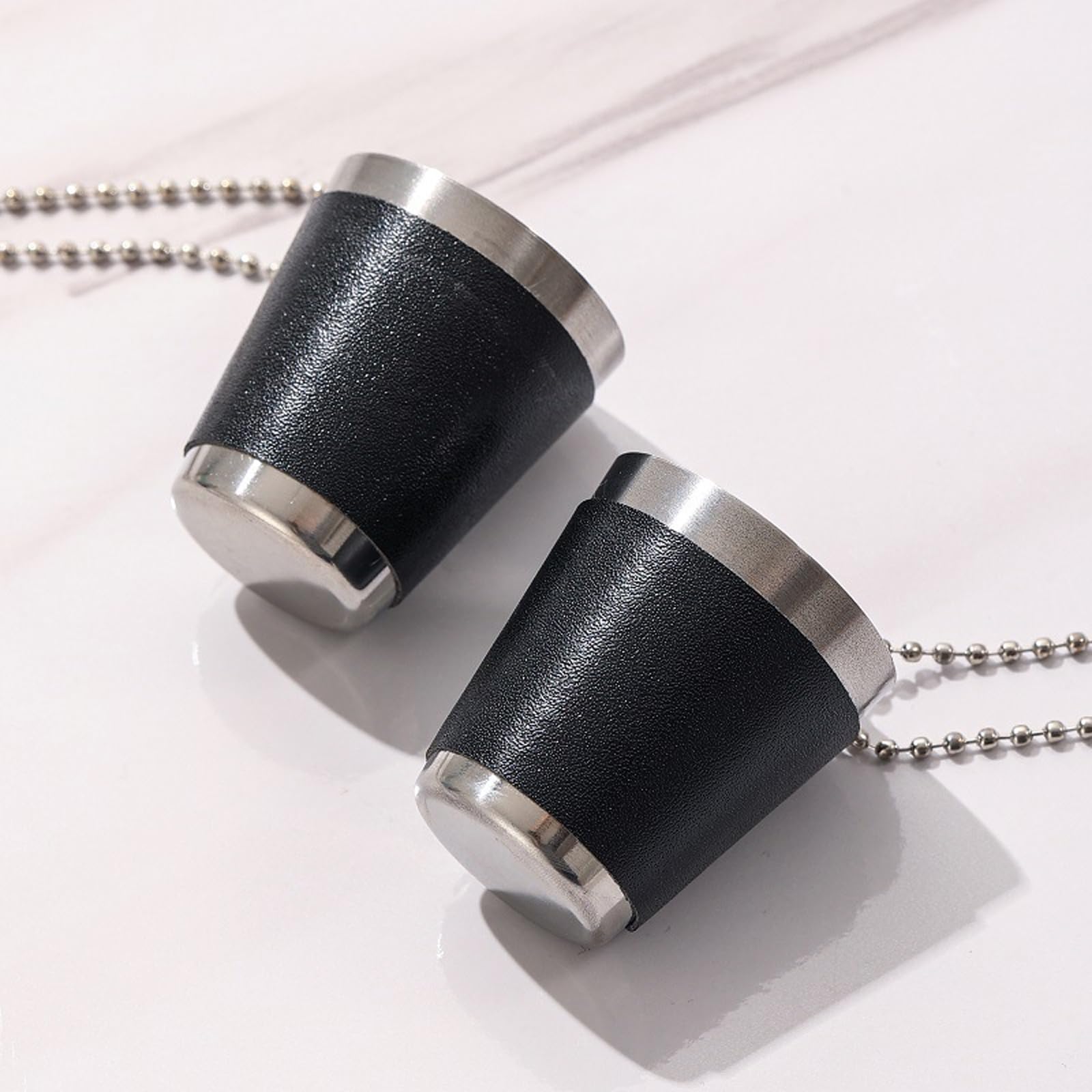 12 Stück Schnapsgläser Zum Umhängen - Edelstahl Shotgläser 30ml Mit Lederhülle