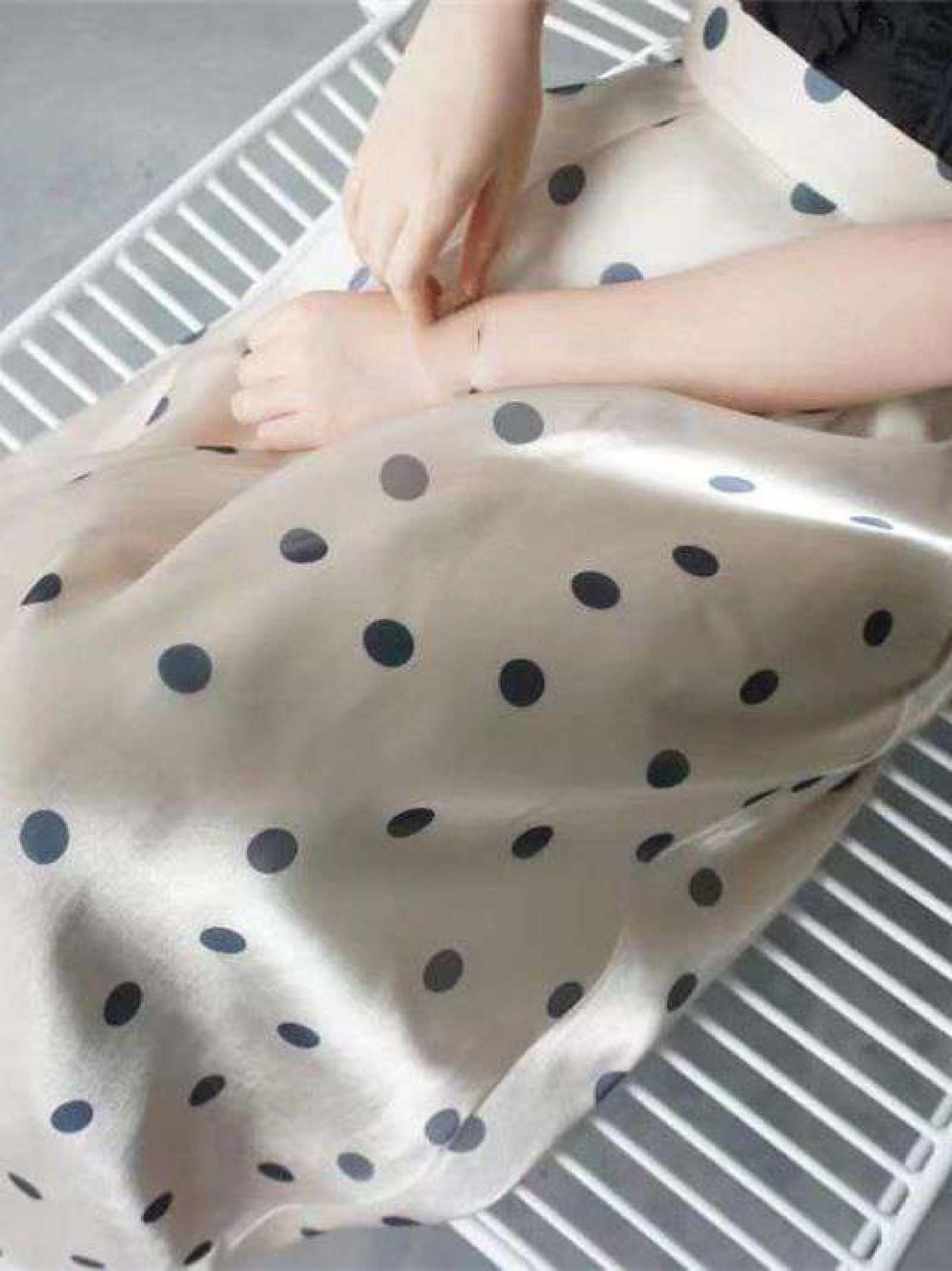Jupe en Satin Taille Haute pour Femme - Jupe Trapèze Imprimée À Pois Brillant Rétro D'Été, Texture Élégante Française, Jupe Parapluie Fine Et Douce pour La Peau