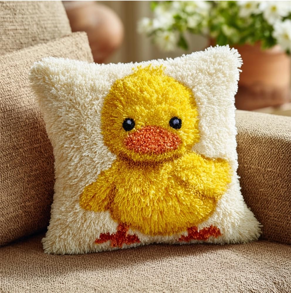 kitphoenix Latch Hook Cushion Kits for Adults 17X17Inch,Cute Duckling Latch Hook Pillow Case Kits Embroidery Kits 43X43Cm, DIY Needlework Pillow Cover Cushion Rug Making Kit, DIY Craft Kit for Women