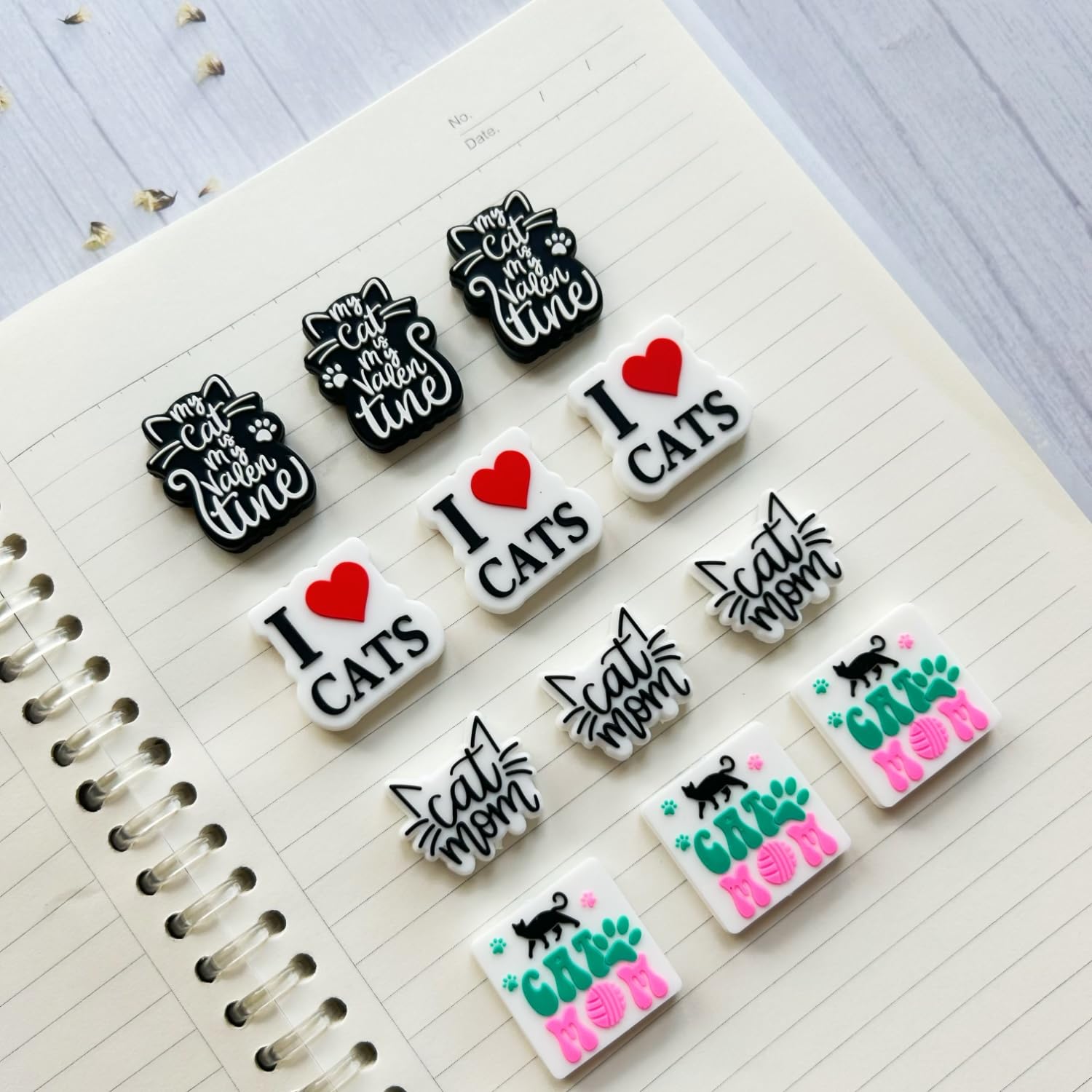 12PCS Cats Silicone Focal Beads - Gray & Pink Animal Beads For DIY Keychains & Pens