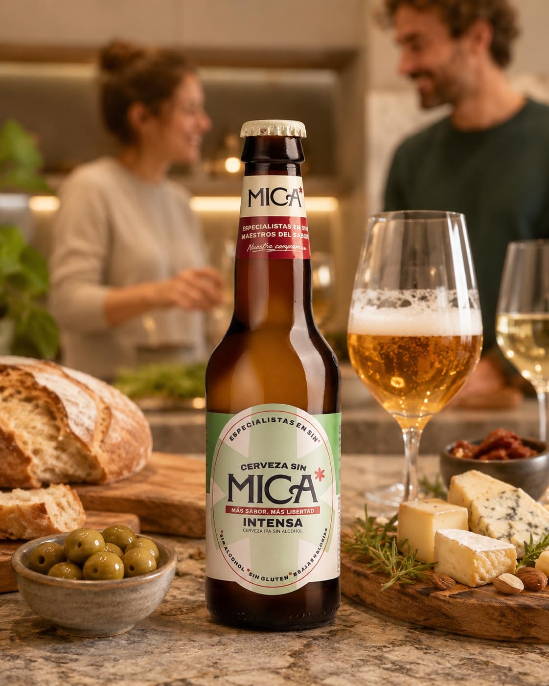 Piwo bezalkoholowe Mica – butelki 33 cl. Piwo bezalkoholowe typu IPA (0,4% obj. alkoholu), bezglutenowe, niefiltrowane i niskokaloryczne. (12, IPA)
