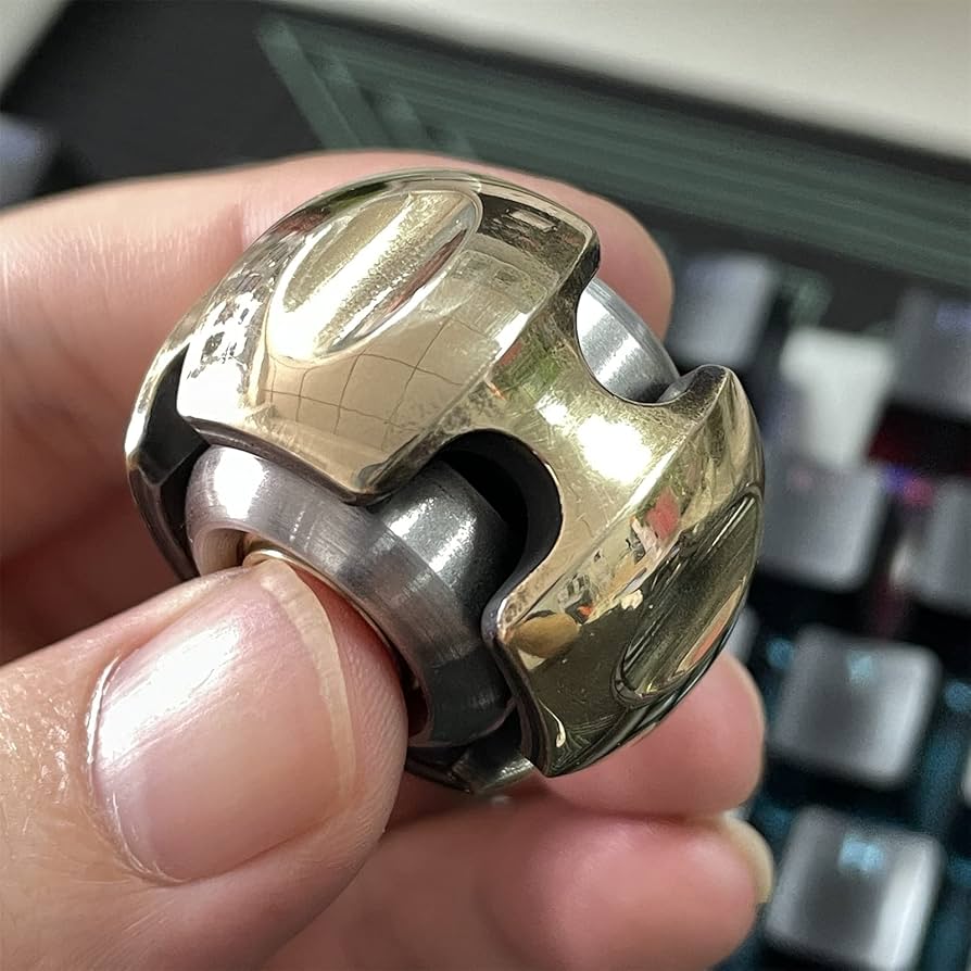 Amazon | Mini Fidget Toys EDC ブラスフィンガーチップスピニングトイ