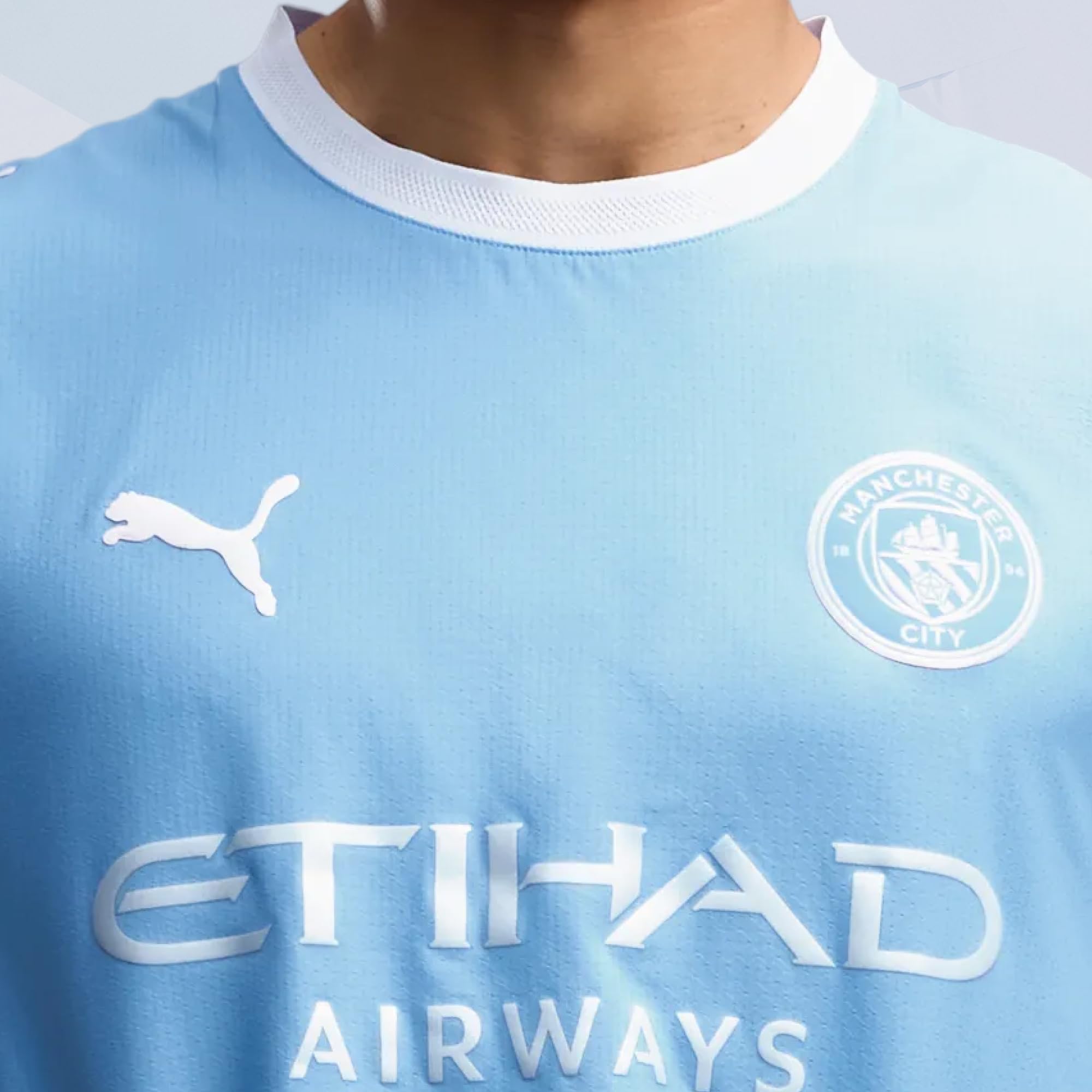 PUMA Maglia Home Manchester City Uomo 2026/27 - Blu | Replica ufficiale; maglia da calcio; maniche corte; vestibilità regolare; dryCELL allontana l'umidità; tessuto traspirante