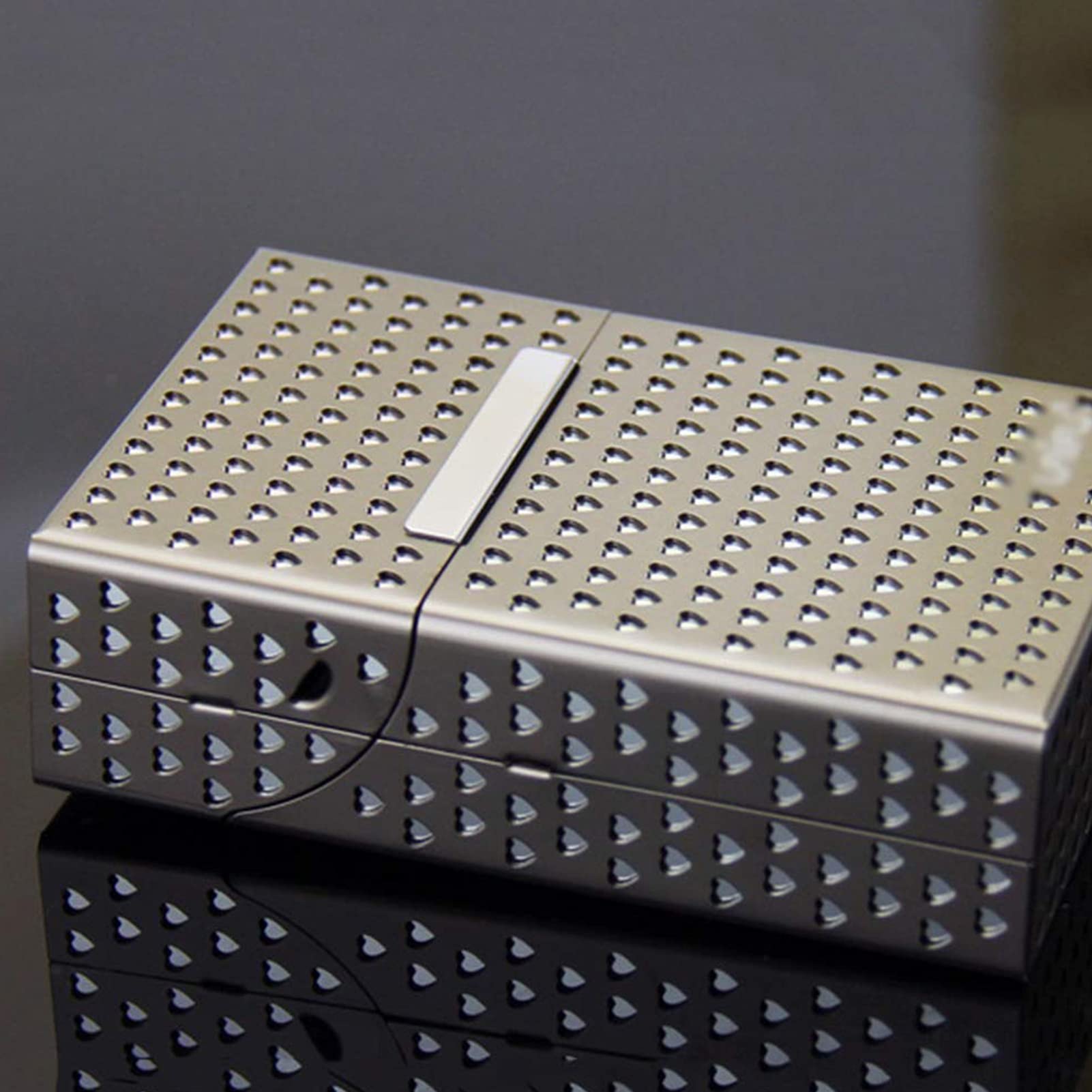 Etui na papierosy， przenośne wielofunkcyjne kreatywne etui na papierosy， metalowe etui na papierosy， męskie etui biznesowe， dwuwarstwowe grube aluminium， puste，
