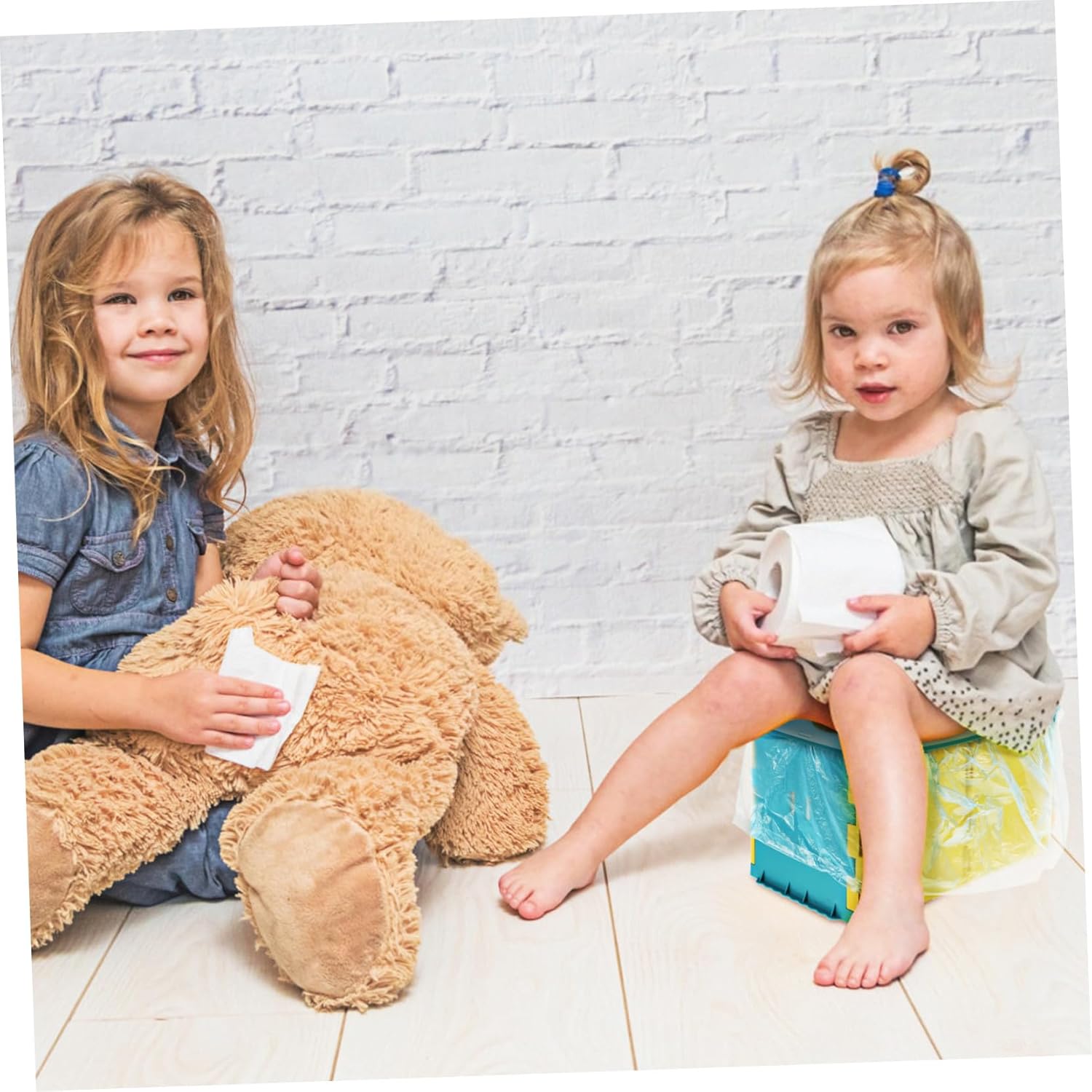 Portable Toilet Potty for Travel and Car Use Easy to Assemble Training Seat Comfortable Blue Potty for Outdoor Independence Development