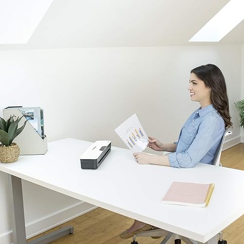 Miniatura 5 de Fellowes Ayla 125 with Rapid 1 Minute Warm Up Paper Laminator Including Pouch Starter Kit (5752001)