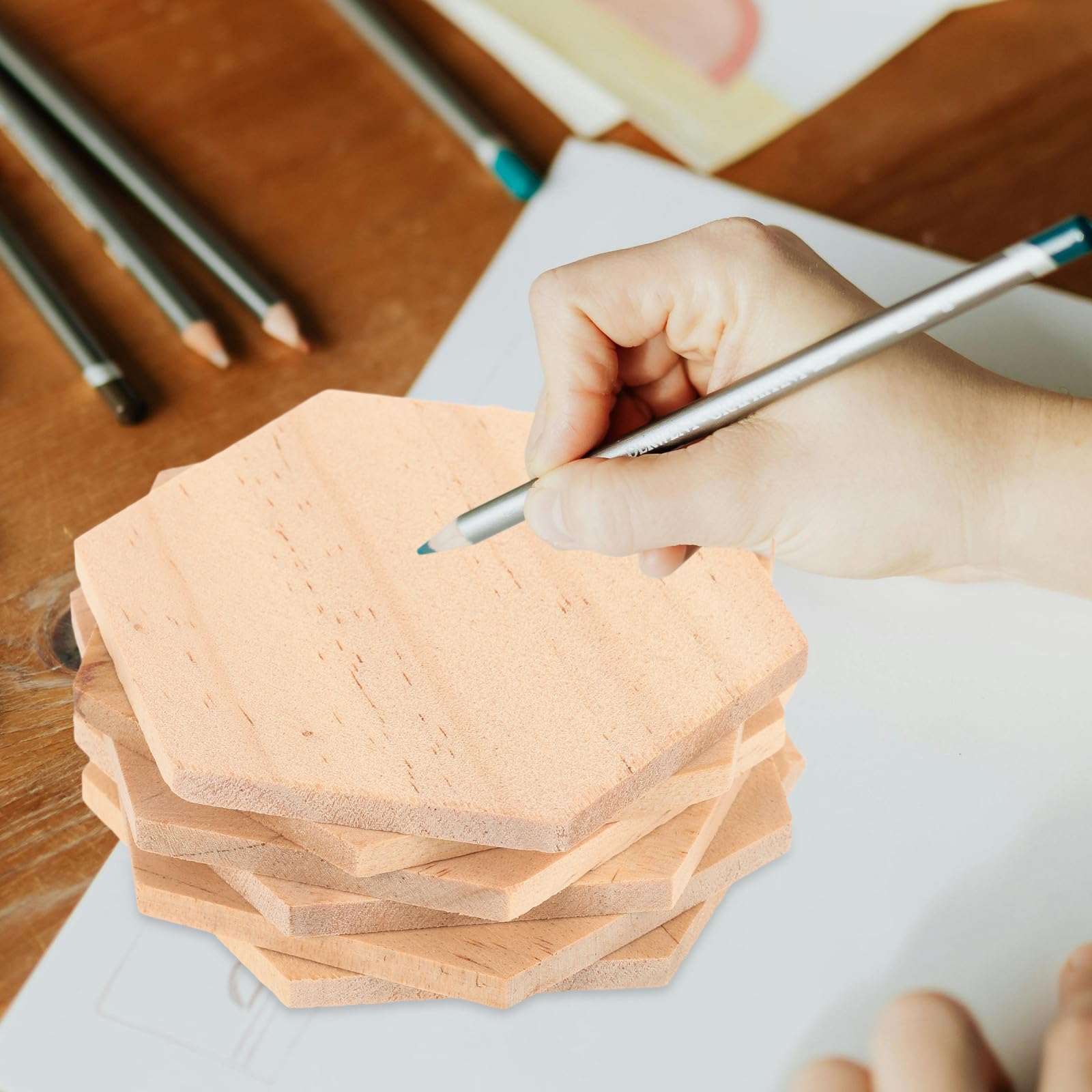 TEHAUX 25 Pezzi Fette Esagonali in Legno Beige Pronte da Decorare Facili da Dipingere per Ornamenti Natalizi e Decorazioni la Casa