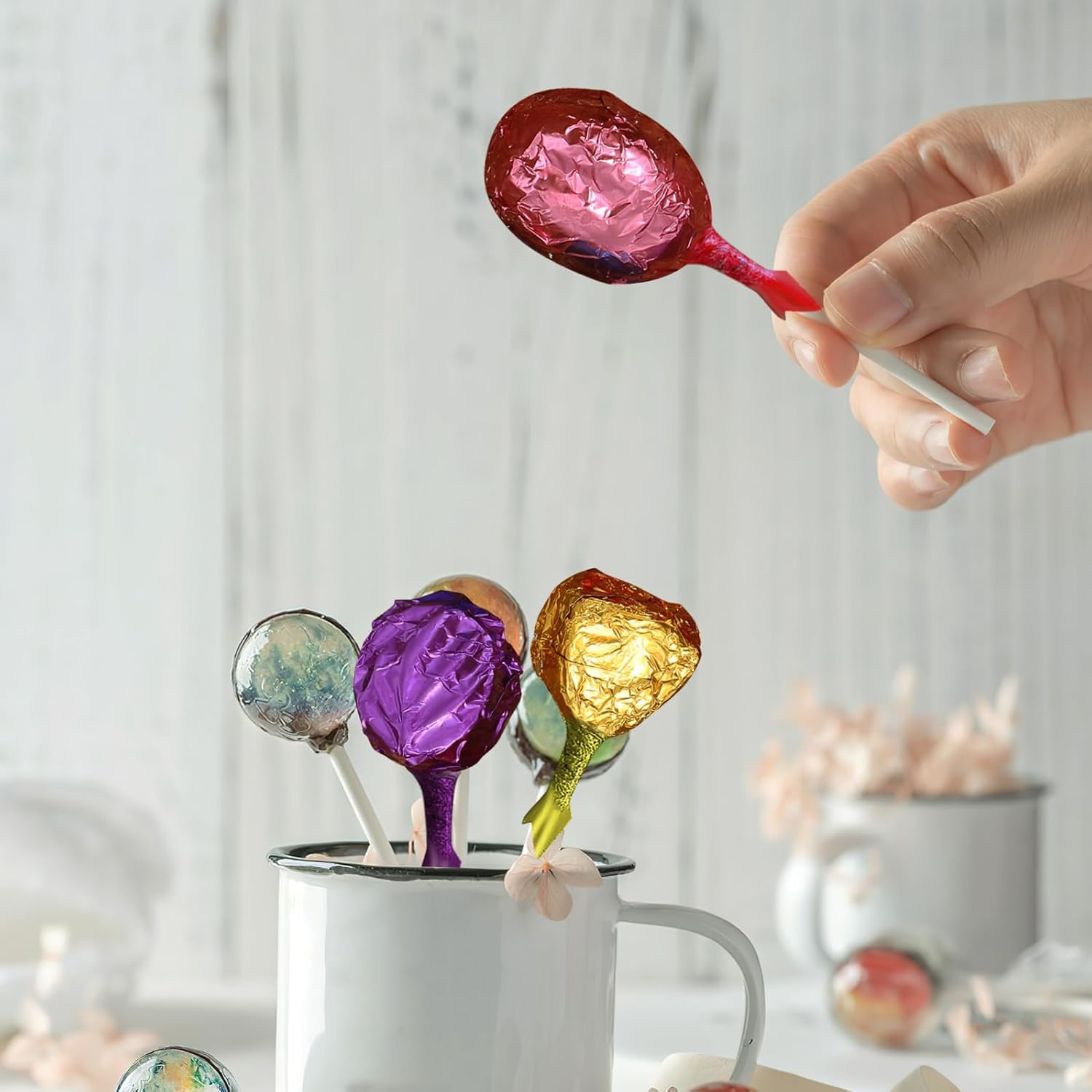 SOLUSTRE 900pcs Glossy Chocolate Foil Paper Aluminum Wrapping Foil for Candy Wrapping Food Packaging Party Favors
