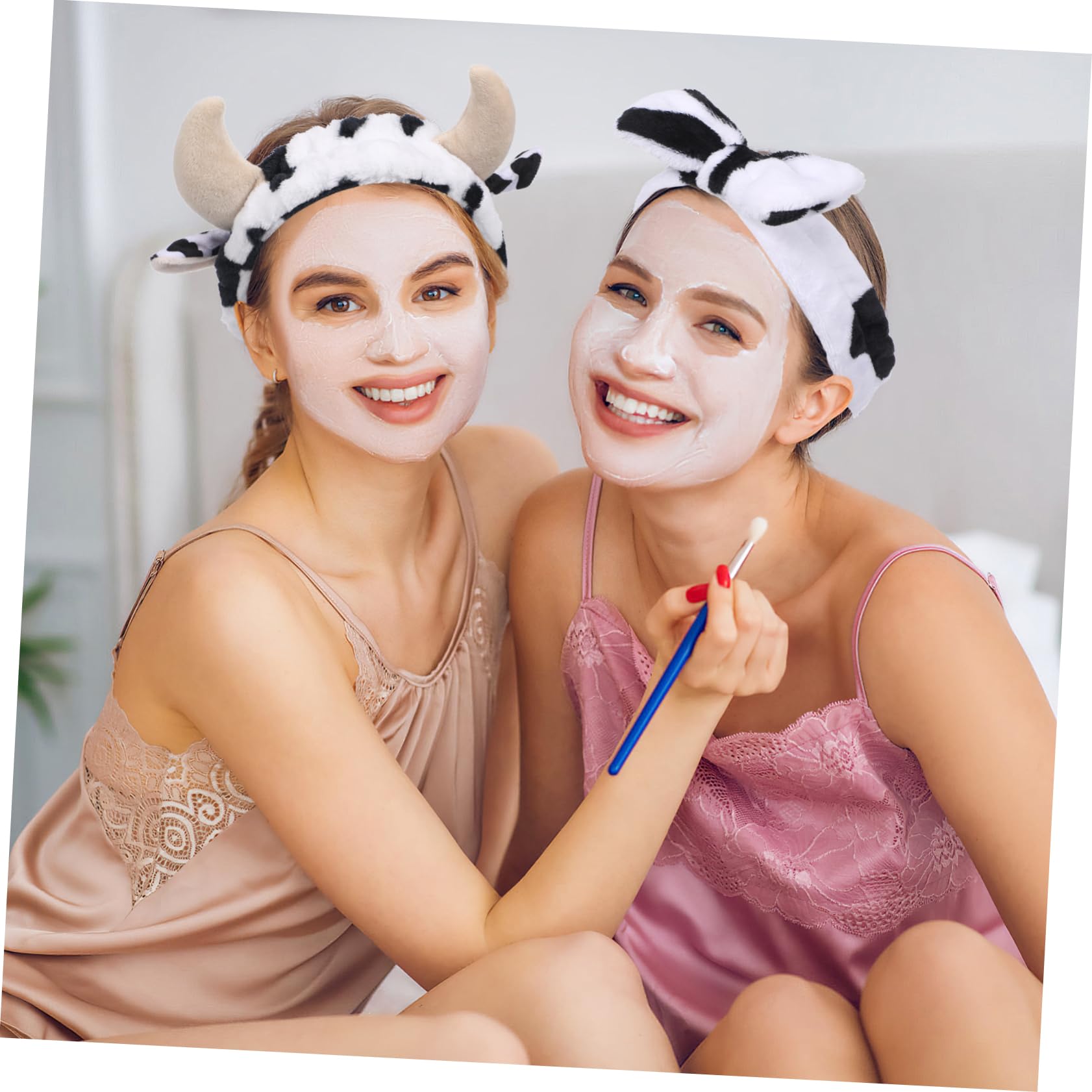 Fascia Per Il Lavaggio Del Viso Con Stampa Di Mucca Morbidosa: Set Da 3 Pezzi Con Polsini! Perfetta Per Trucco, Spa E Un Look Super Carino