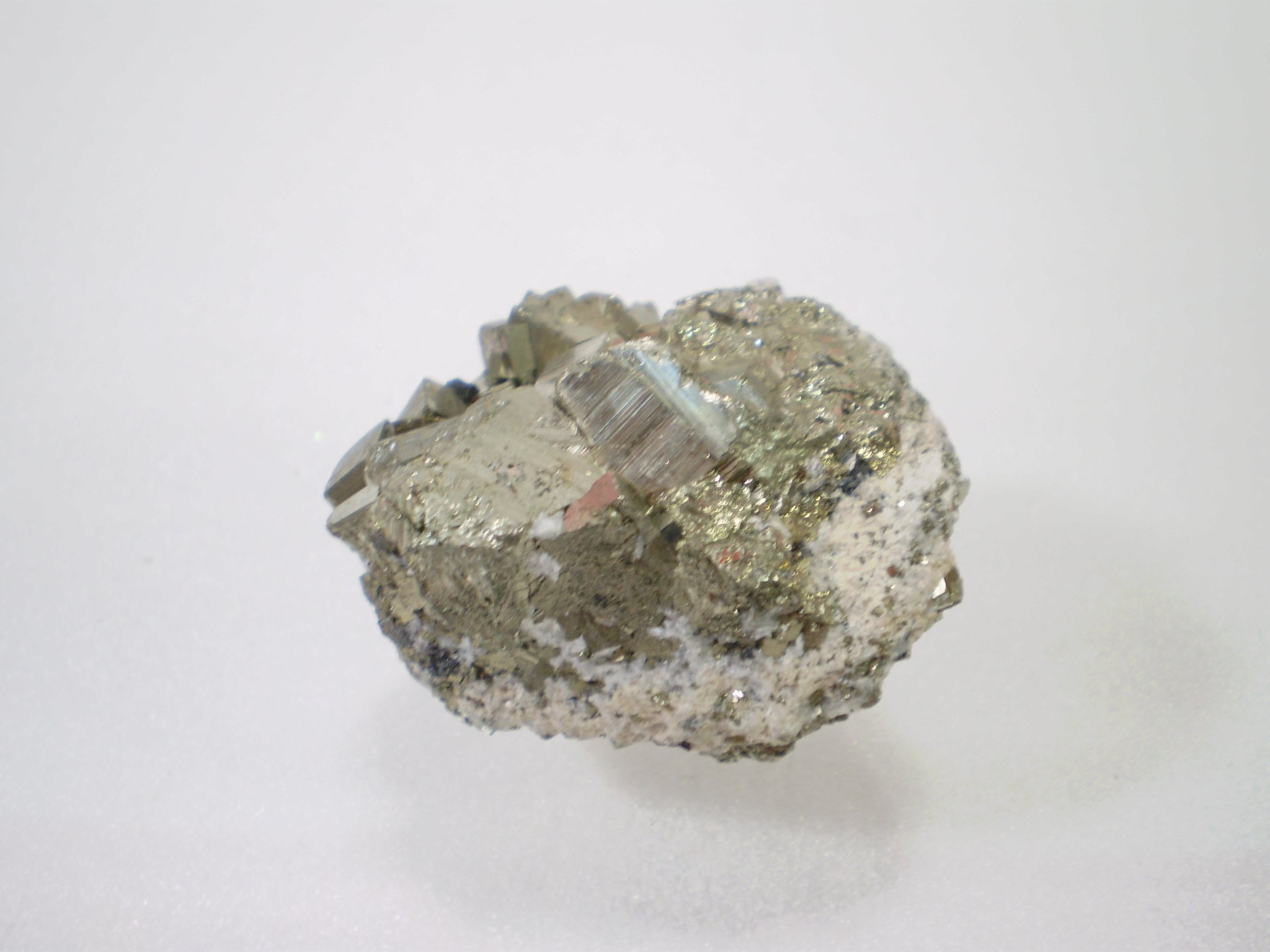 パイライト 天然石 クラスター 風水 パワーストーン 鉱石 黄銅鉱 黄鉄鉱