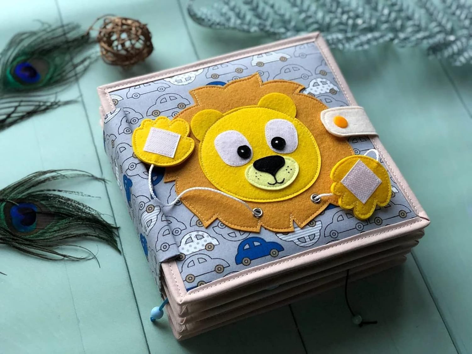 Quiet Baby Book with Animals, Numbers, Shapes, Colors, Felt book for fine motor skills Montessori Toy, Toddler Activity Busy Book