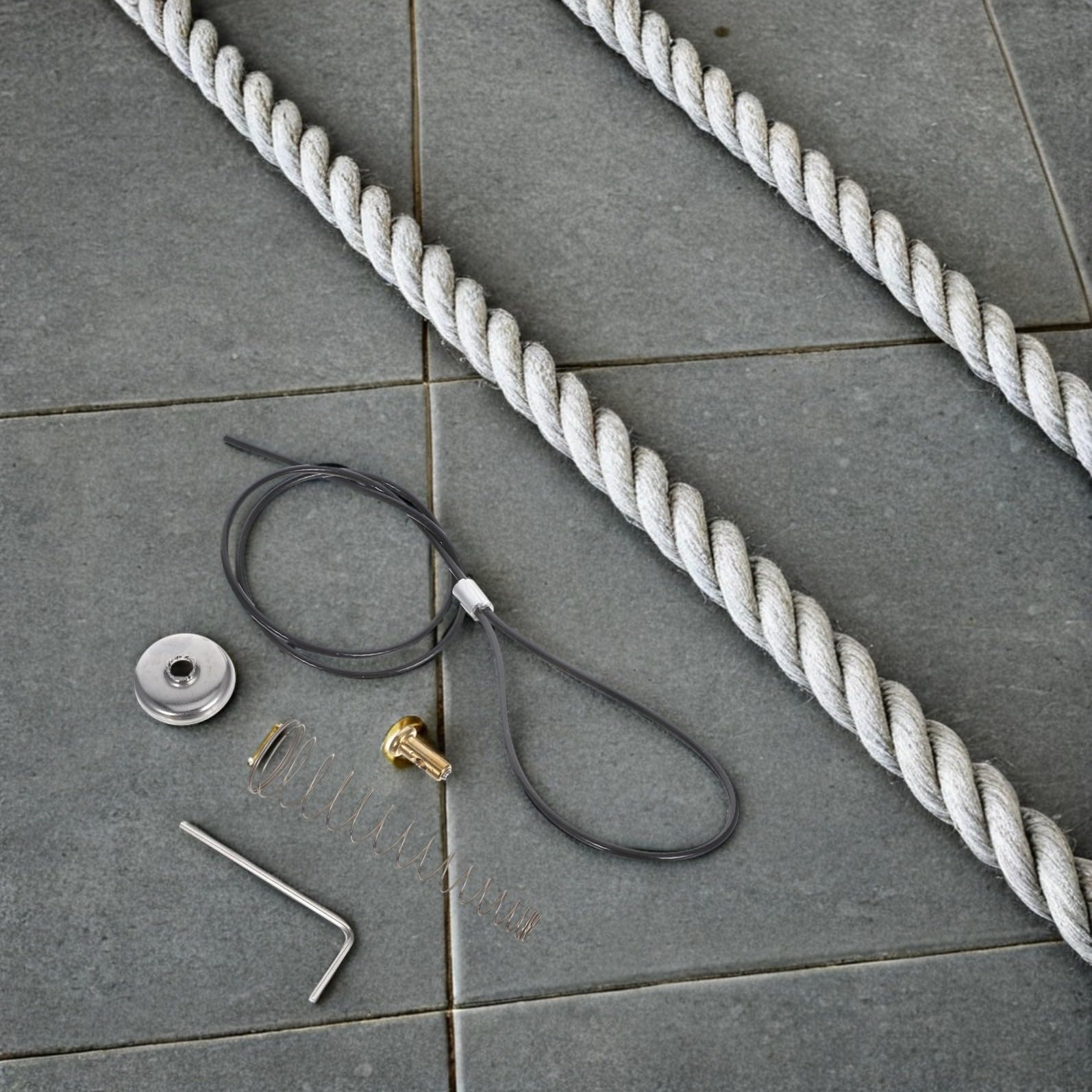 Kisangel Pestillo de Puerta Resorte y Cable de Tracción Acero Inoxidable Revestimiento Pvc, para Puertas y Cercas de Madera y Metal, 2 Juegos, Instalación Fácil y Uso Seguro