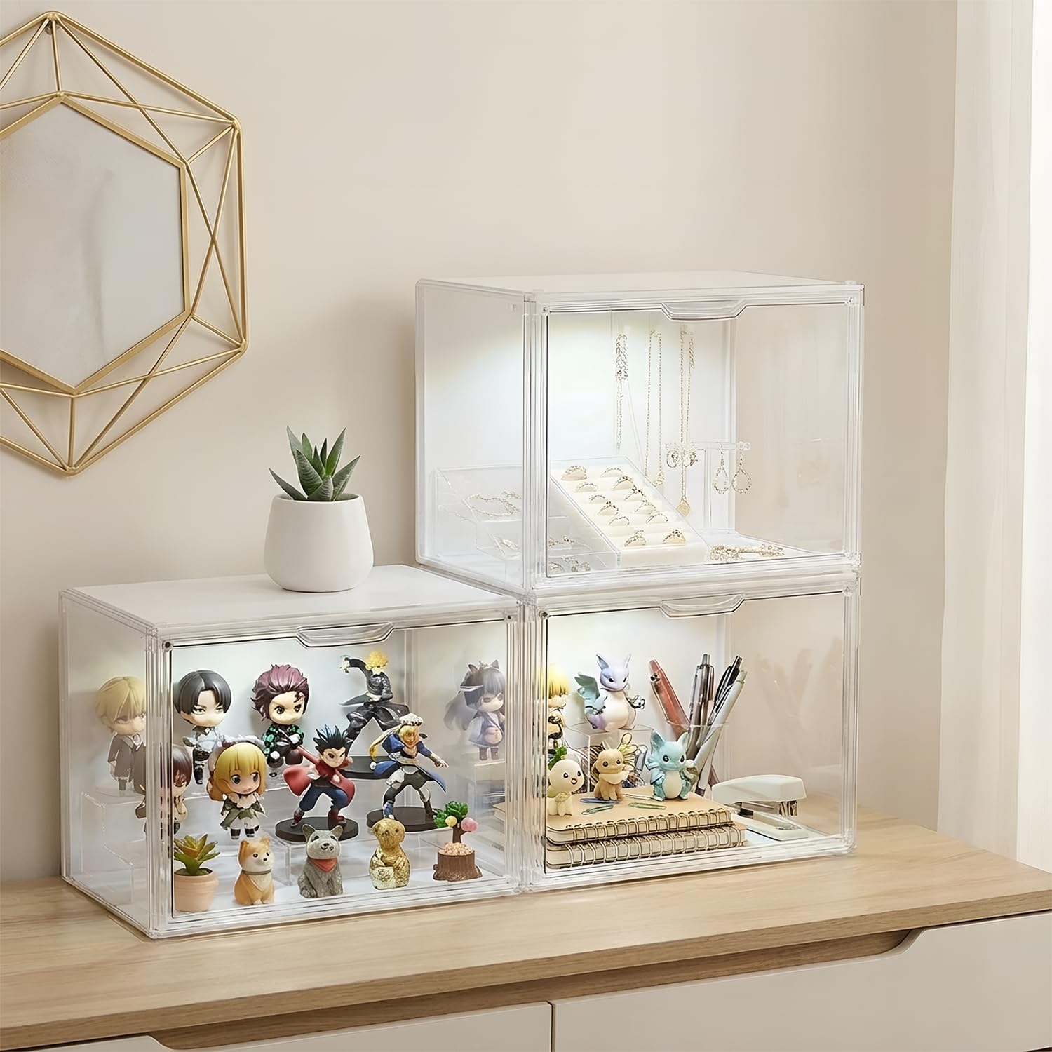 GUDEMAY 3er-Set Transparente stapelbare Kunststoffboxen mit Magnettür, LED | Staubdichte Acryl-Vitrine. Schaukasten für Figuren, Modellautos, Bücher, Schuhe & Handtaschen. Organizer für den Schrank