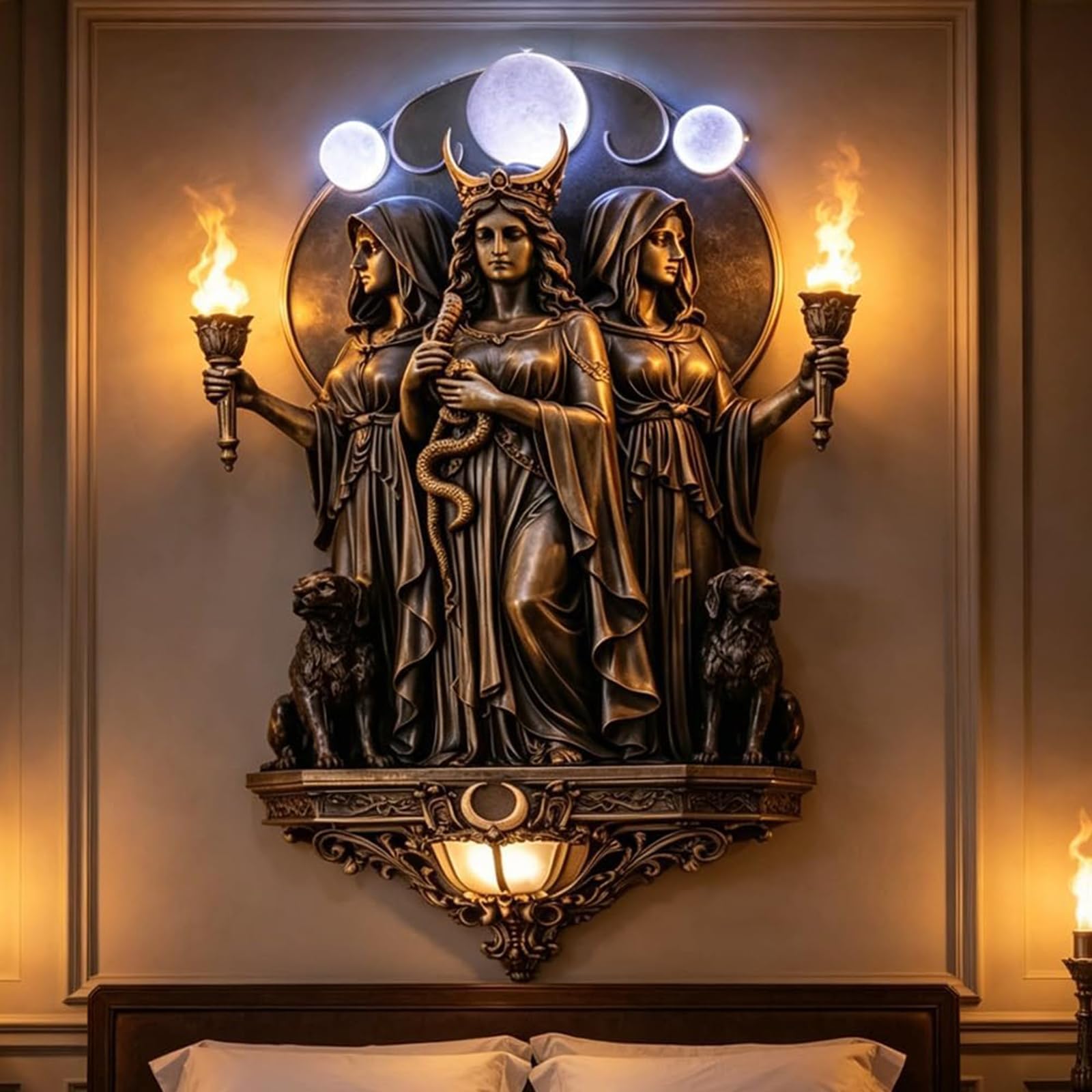 Applique da Parete Hecate, la Triplice Dea Illuminare il Tuo Spazio, Lampada Gothic in Resina con Torce & Cani, Statue Mitologica Greca Ideale per Camera da Letto, Soggiorno e Corridoio