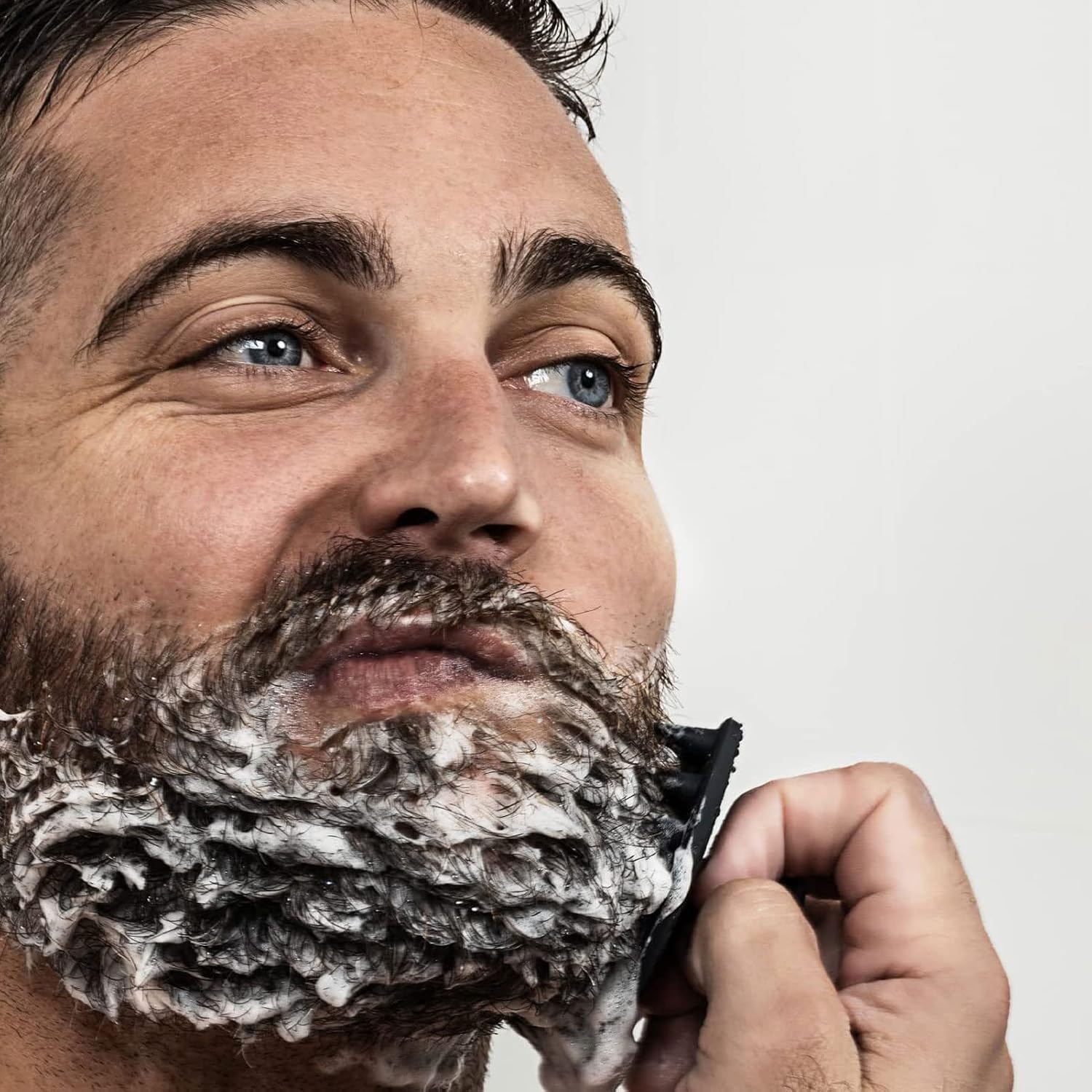 Diydeg Silicone Beard Scrubber for Men, Hair Exfoliator & Brush, Deep Cleans, Unclogs Pores, Promotes & Removes Beardruff, Face Scrubber Exfoliator Face Brush (Black)