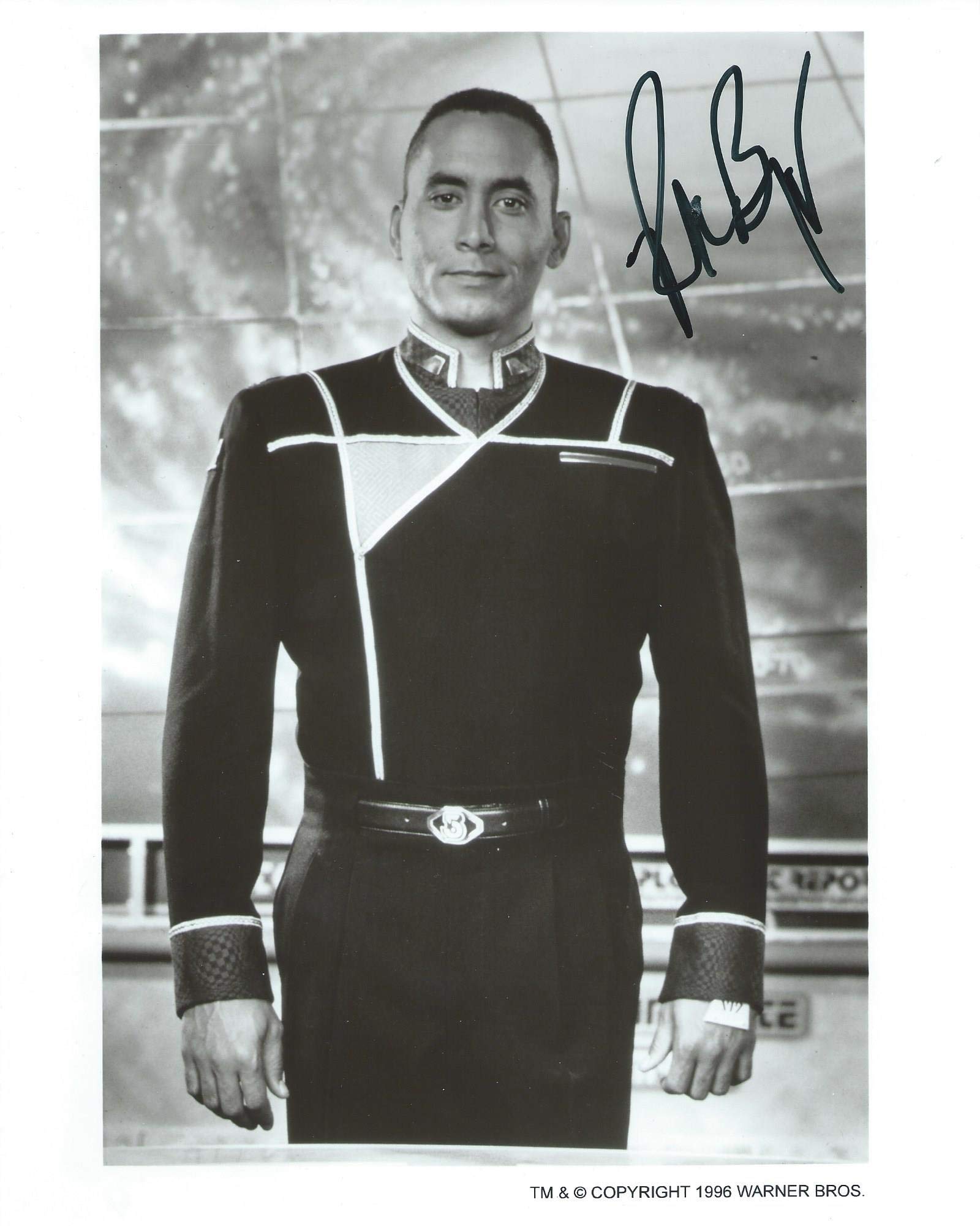 Babylon 5 Signed Autographed Richard Biggs as Dr. Stephen Franklin 8x10 Photo