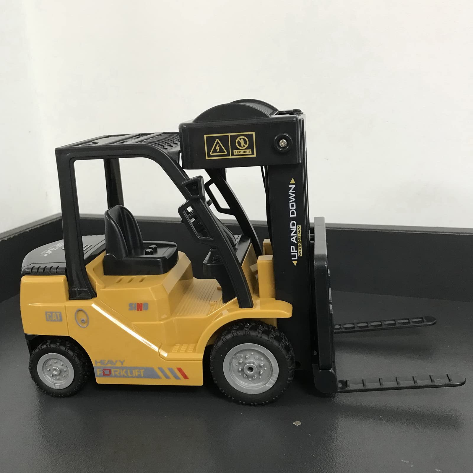 Srliya 1:24 Chariot élévateur télécommandé Professionnel Entièrement Fonctionnel, Son et Lumière, Chariot élévateur en Alliage, Jouet de Construction, Véhicule D'ingénierie pour Enfants