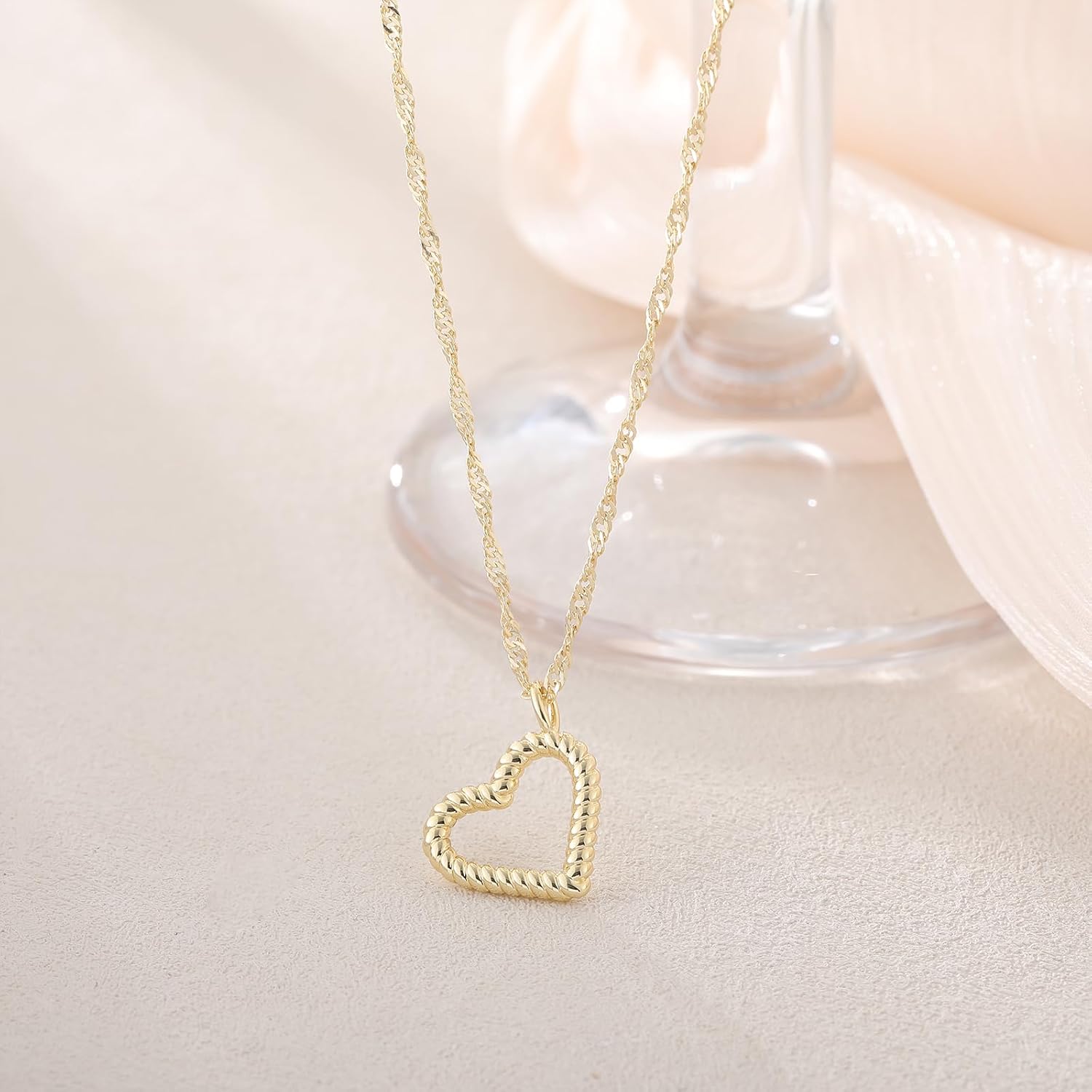 ASCOMY Dainty Gold Necklace for Women 14K Gold Plated Necklaces for Her Delicate Love Heart Necklace Heart Pendant Necklace Cute Necklaces Festival Jewelry Gift for Women - Image 6