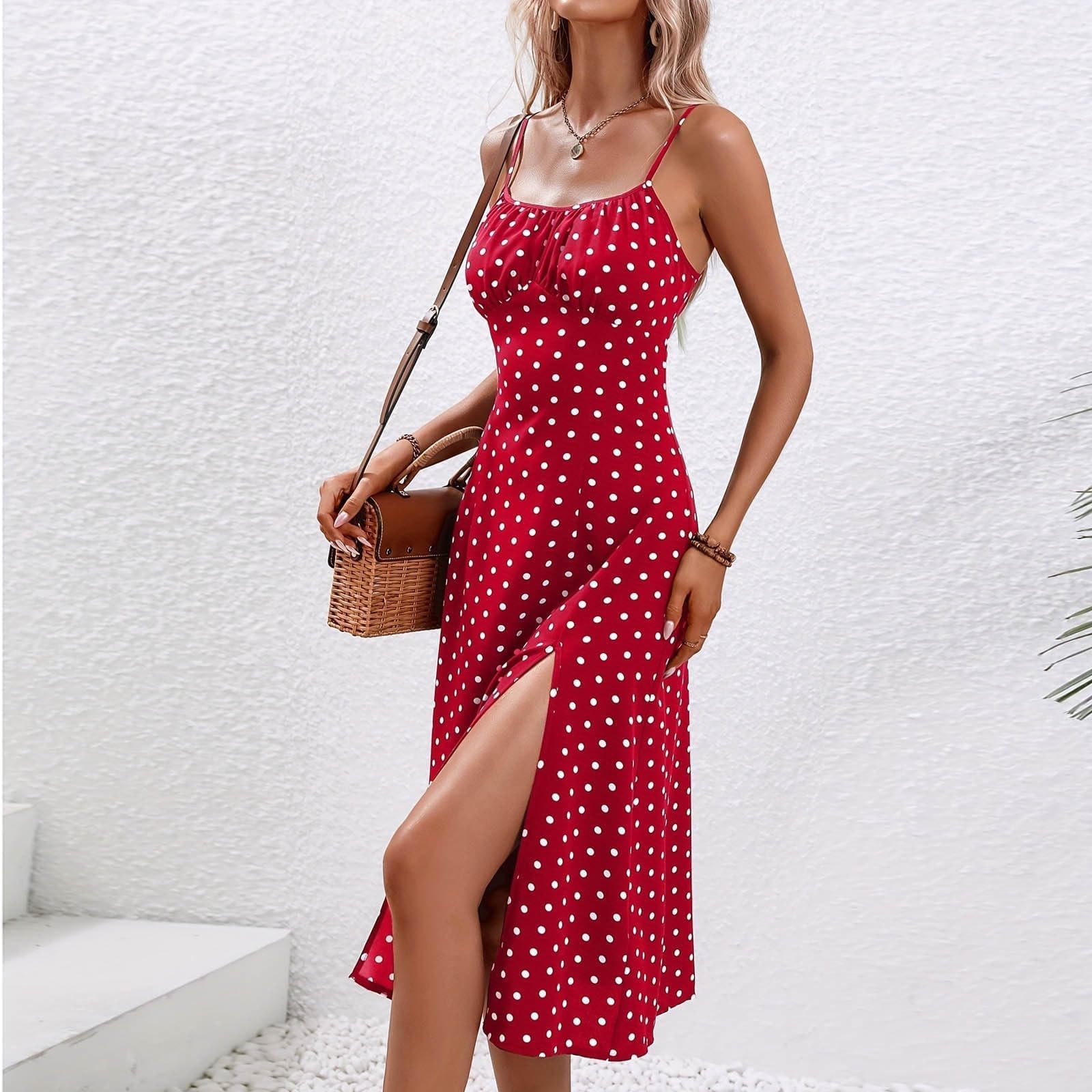 Sukienka w kropki dla kobiet z paskiem spaghetti bodycon 2026 lato spaghetti pasek z dopasowanym dopasowaniem z rozcięciem z boku seksowna sukienka midi