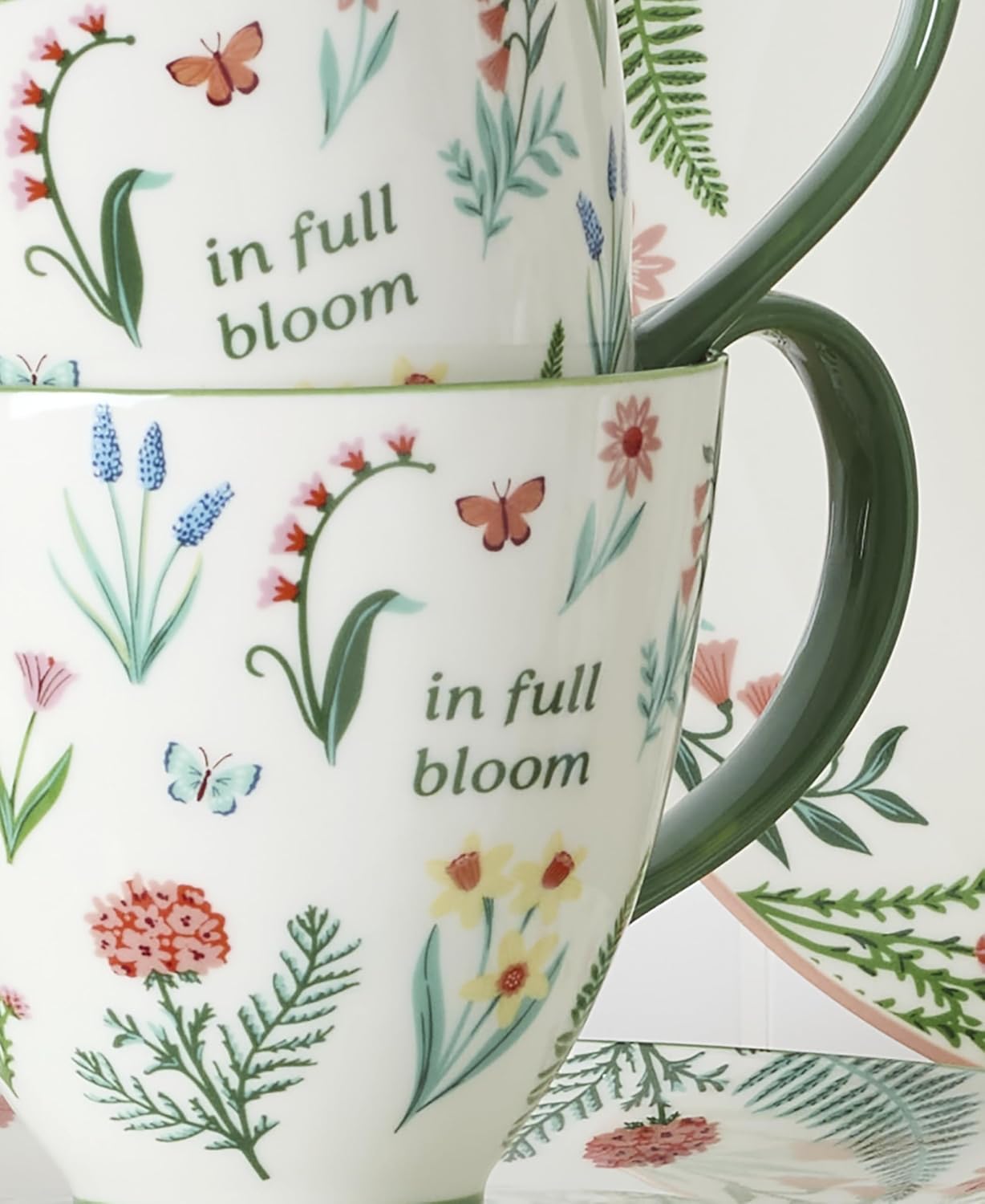 Oneida Coffee Mug Set, First Blooms Green Mugs 2 Pieces, Service For 2, Porcelain Material, 12 Ounce Capacity, Microwave And Dishwasher Safe, Ceramic Mugs, Coffee Cups, Tea Cup (Green, 2 Pieces)
