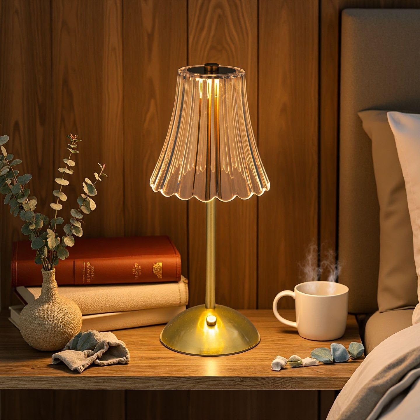 Goeco Lampe de Table LED Dorée, 5W 30cm Lampe de Chevet 3000K/4500K/6500K Veilleuse avec Abat-jour Acrylique en Forme de Jupe, Éclairage d'Ambiance avec Base Métallique pour Chambre à Coucher