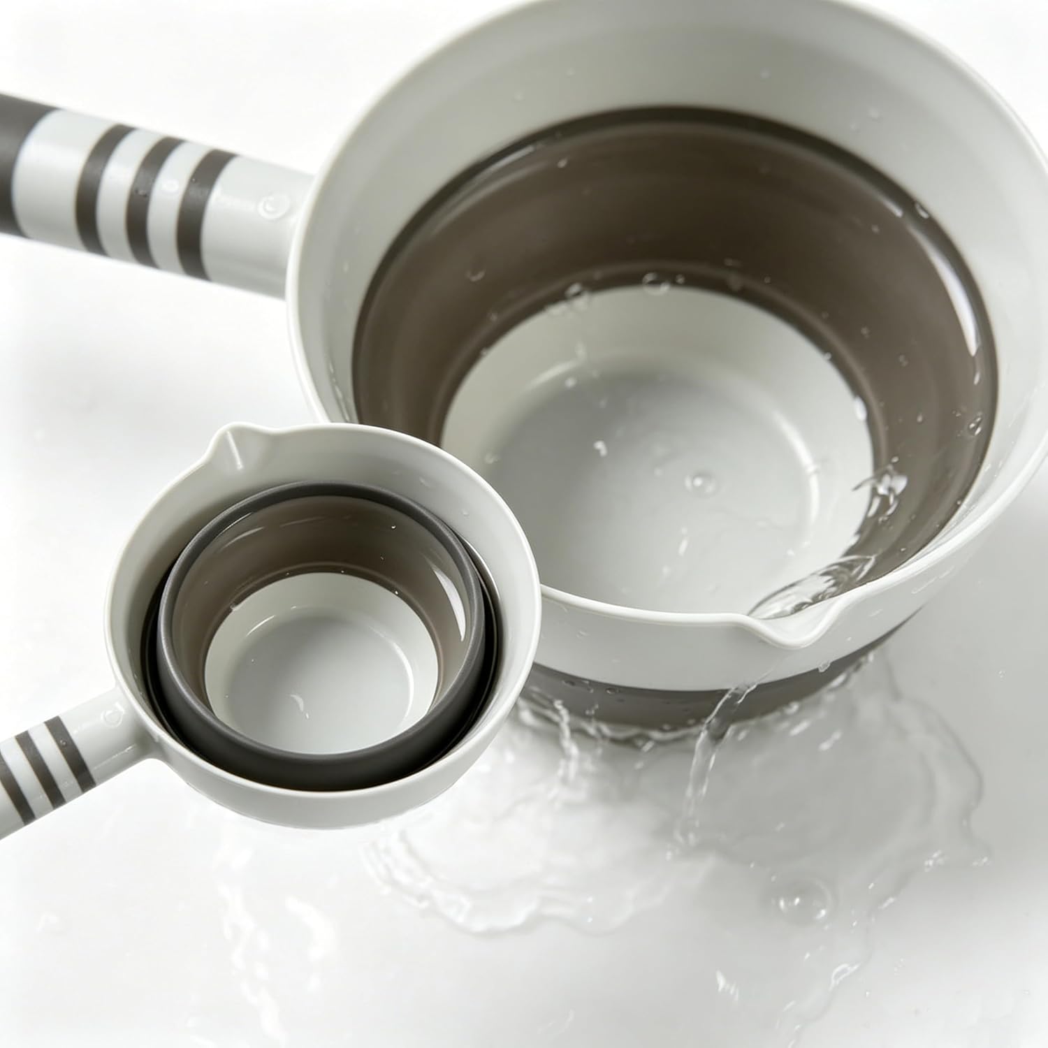 1 pcs Folding Plastic Water Dipper Kitchen Ladle