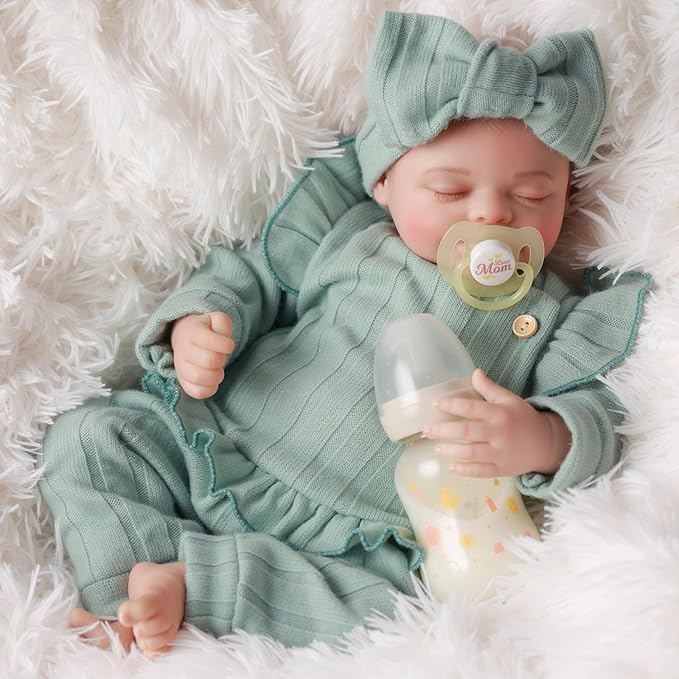 4.5-inch Mini Silicone Baby Cat Doll Full Body Soft Realistic Newborn Style