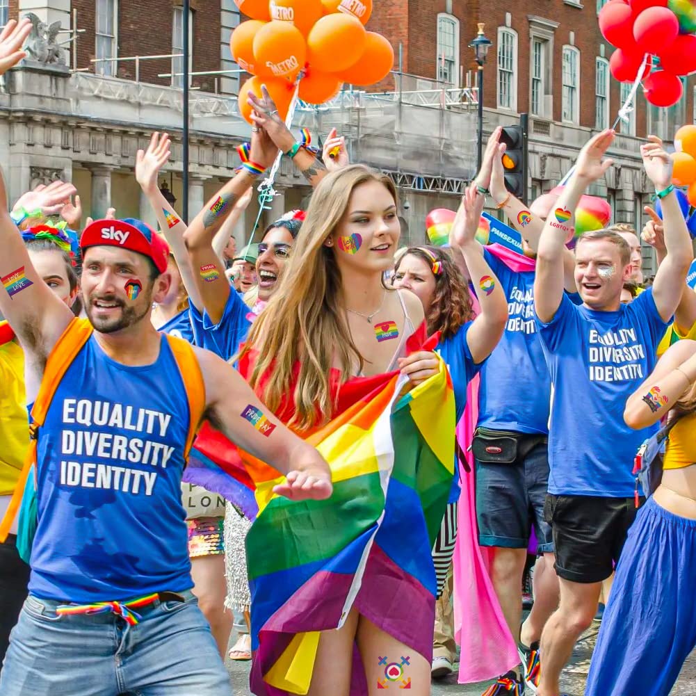 AOMIG 70+ stylów tatuaży z dumą, 10 dużych arkuszy tymczasowych tatuaży Gay Pride, wodoodporne naklejki z tatuażami LGBT Rainbow Flag na festiwale Pride dekoracje świąteczne