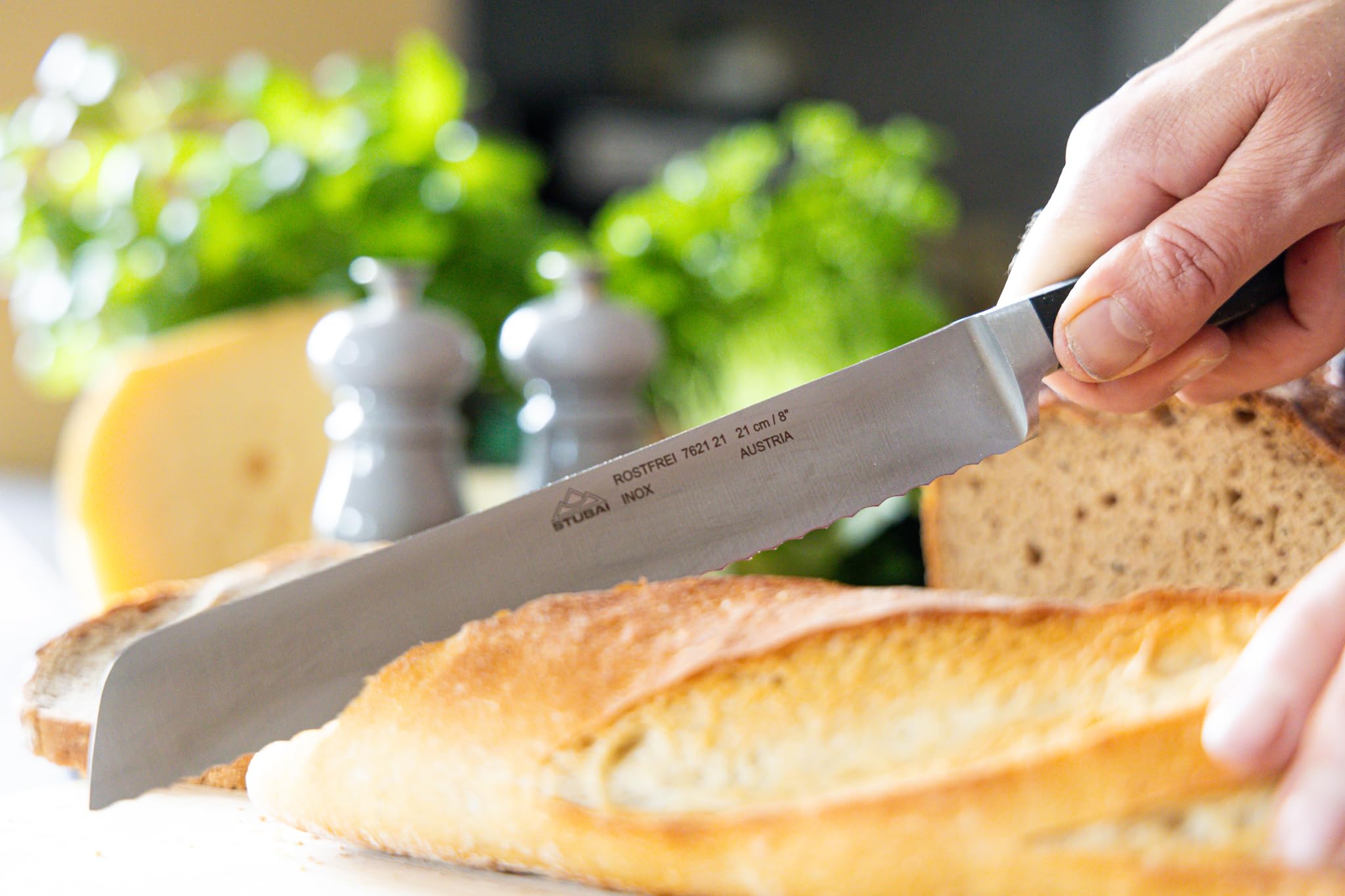 Coltello Da Pane Stubai: Lama In Acciaio Forgiato, 20 Cm