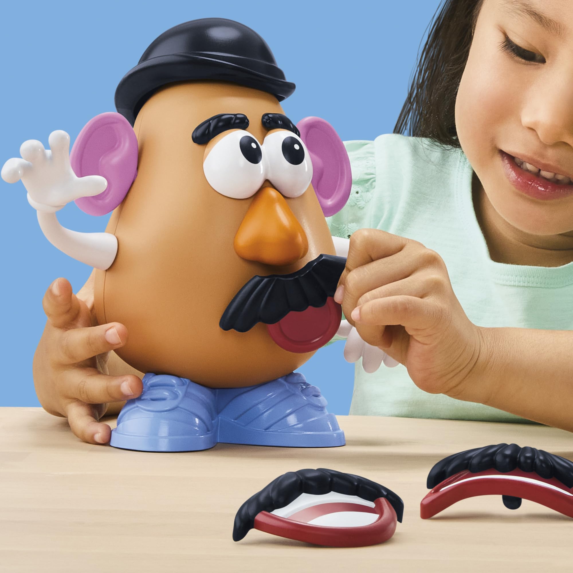Potato Head Gadający Pan Bulwa z filmu "Toy Story 5" wytwórni Disney/Pixar z ponad 25 efektami dźwiękowymi i wypowiadanymi frazami, zabawki przedszkolne dla dzieci w wieku od 2 lat - wersja angielska